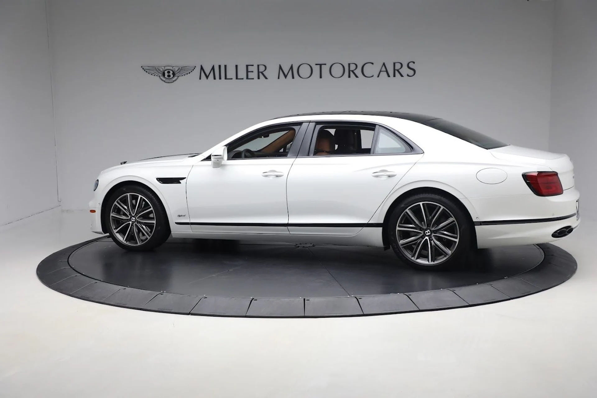 mph004_3711564117_Used_2022_Bentley_Flying_Spur_Hybrid_8b7a99cb66