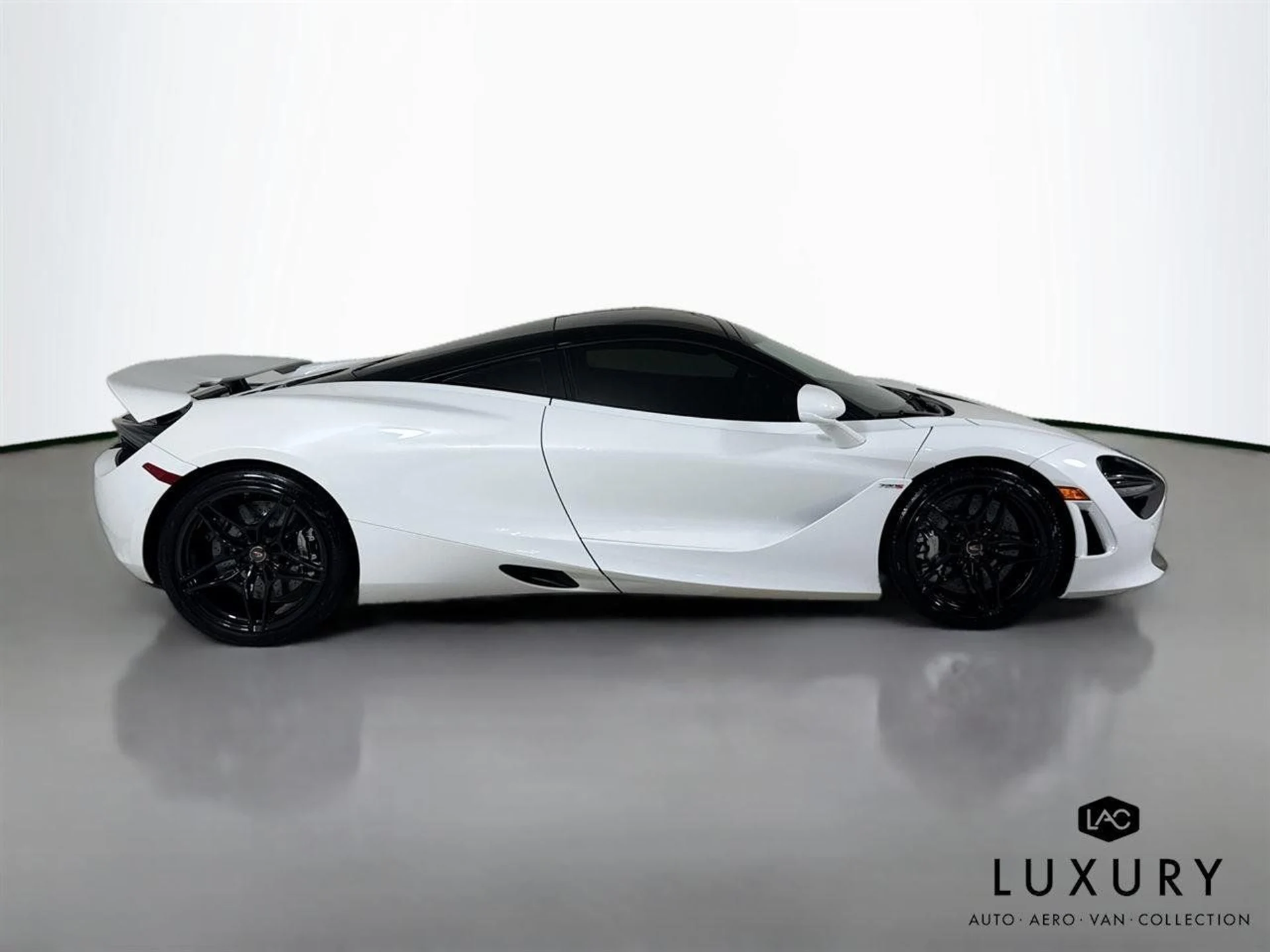 mph004_371834526_c34cbe6c0ae828fbb9ac2183f61d659f_18d8aee77f