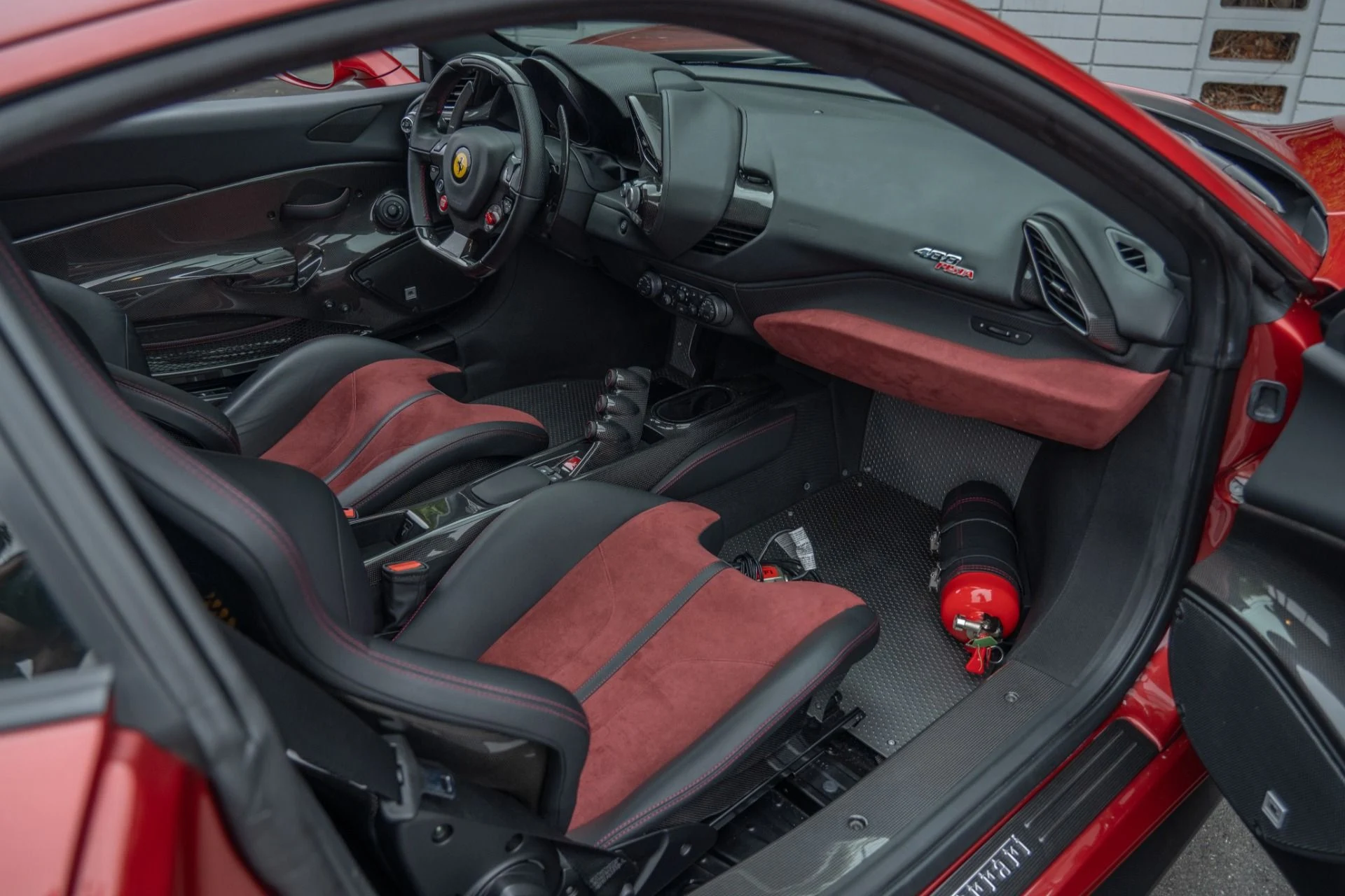 mph004_3722595527_Used_2019_Ferrari_488_Pista_1759877636_7b128d88d4
