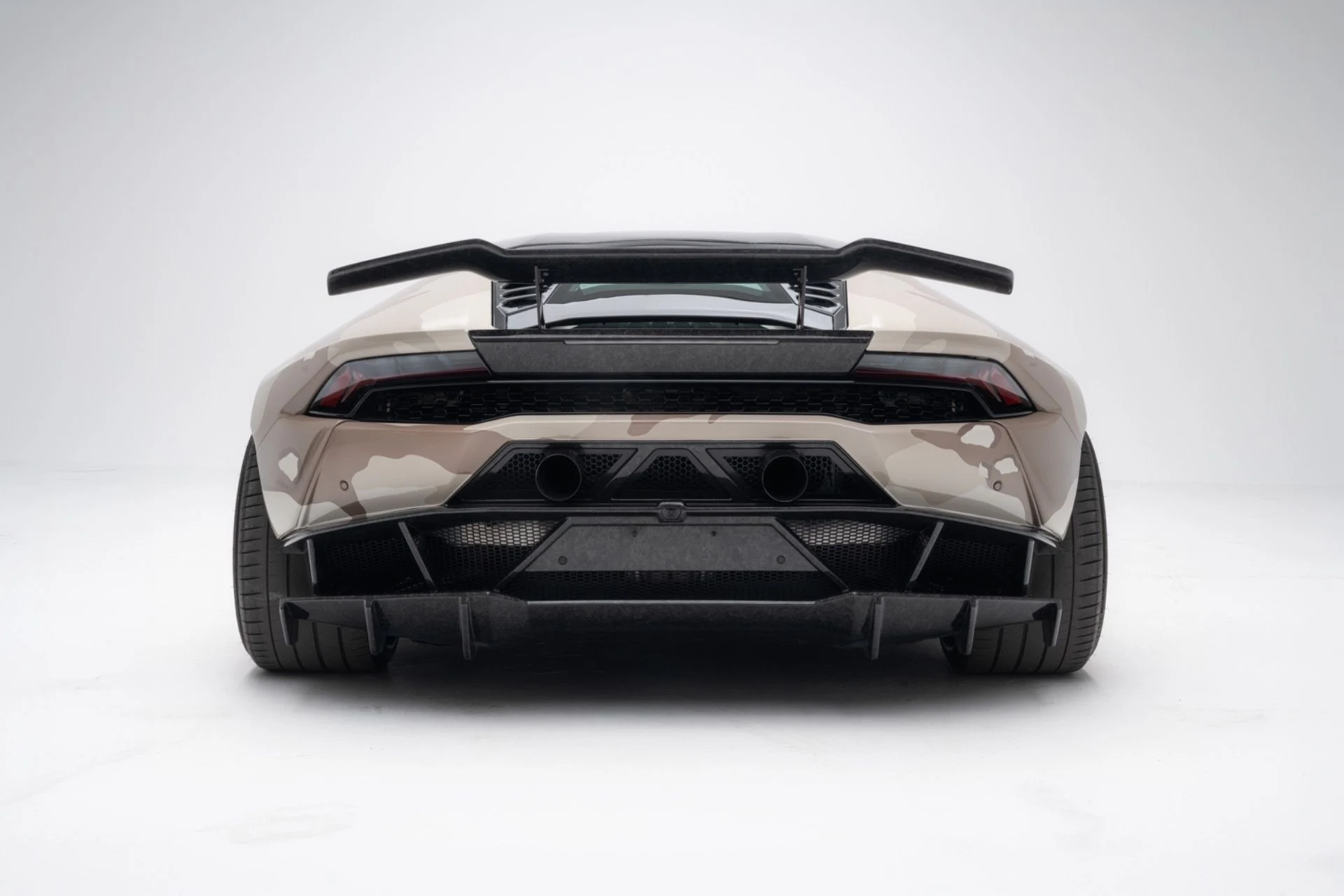 mph004_3732725226_Used_2015_Lamborghini_Huracan_LP_610_4_1777064625_94f3a4594f
