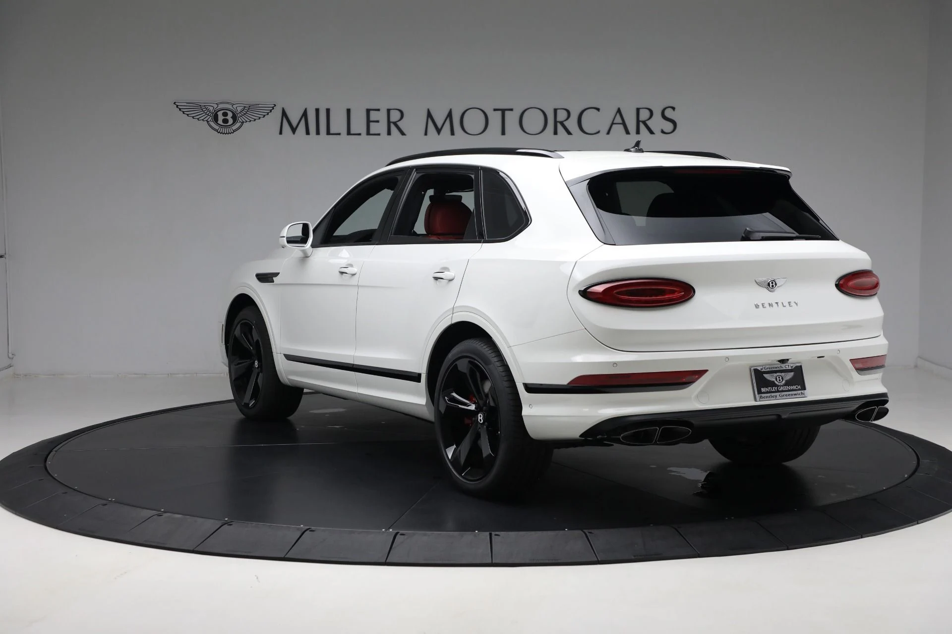 mph004_3734906999_New_2025_Bentley_Bentayga_V8_5897c04a90