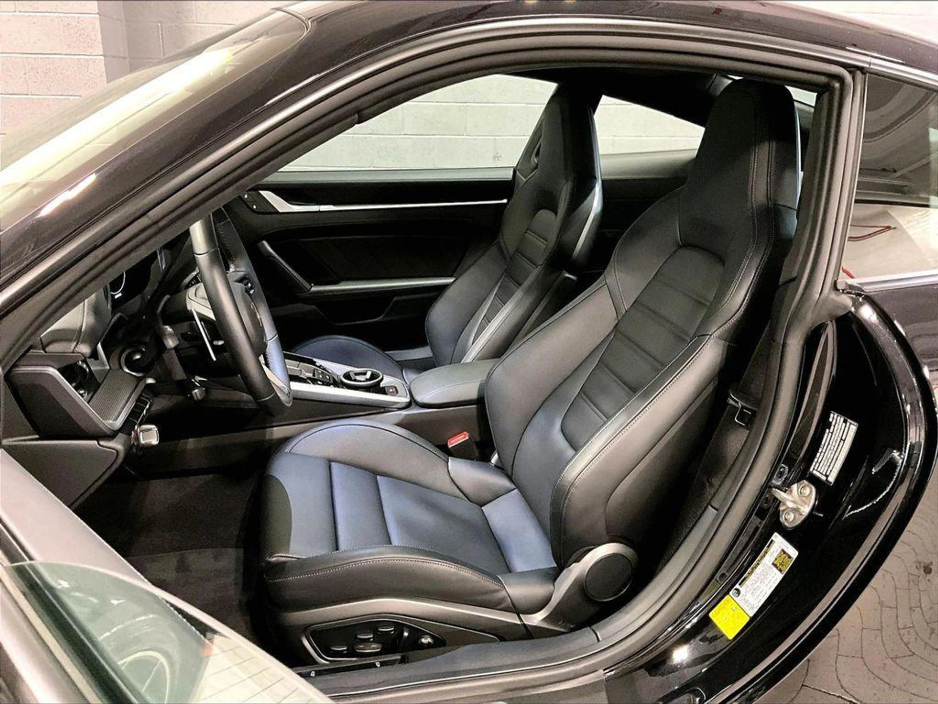 mph004_374356747_N2_Cezy1vm_J3_XYG_8_G_Qitr93m_PH_8_504d82a217