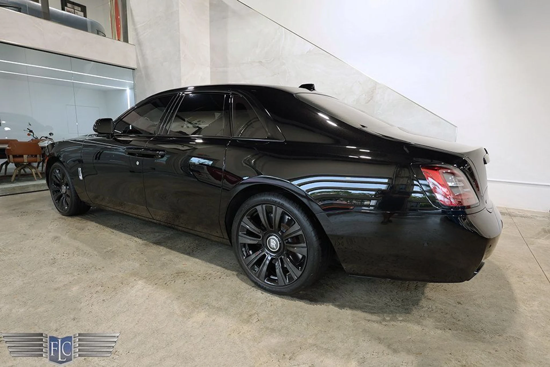 mph004_3752040079_used_2023_rolls_royce_ghost_shootingstarheadlinerilluminatedgrillilluminatedfascia_9689_21720486_5_1024_85e9540bd6