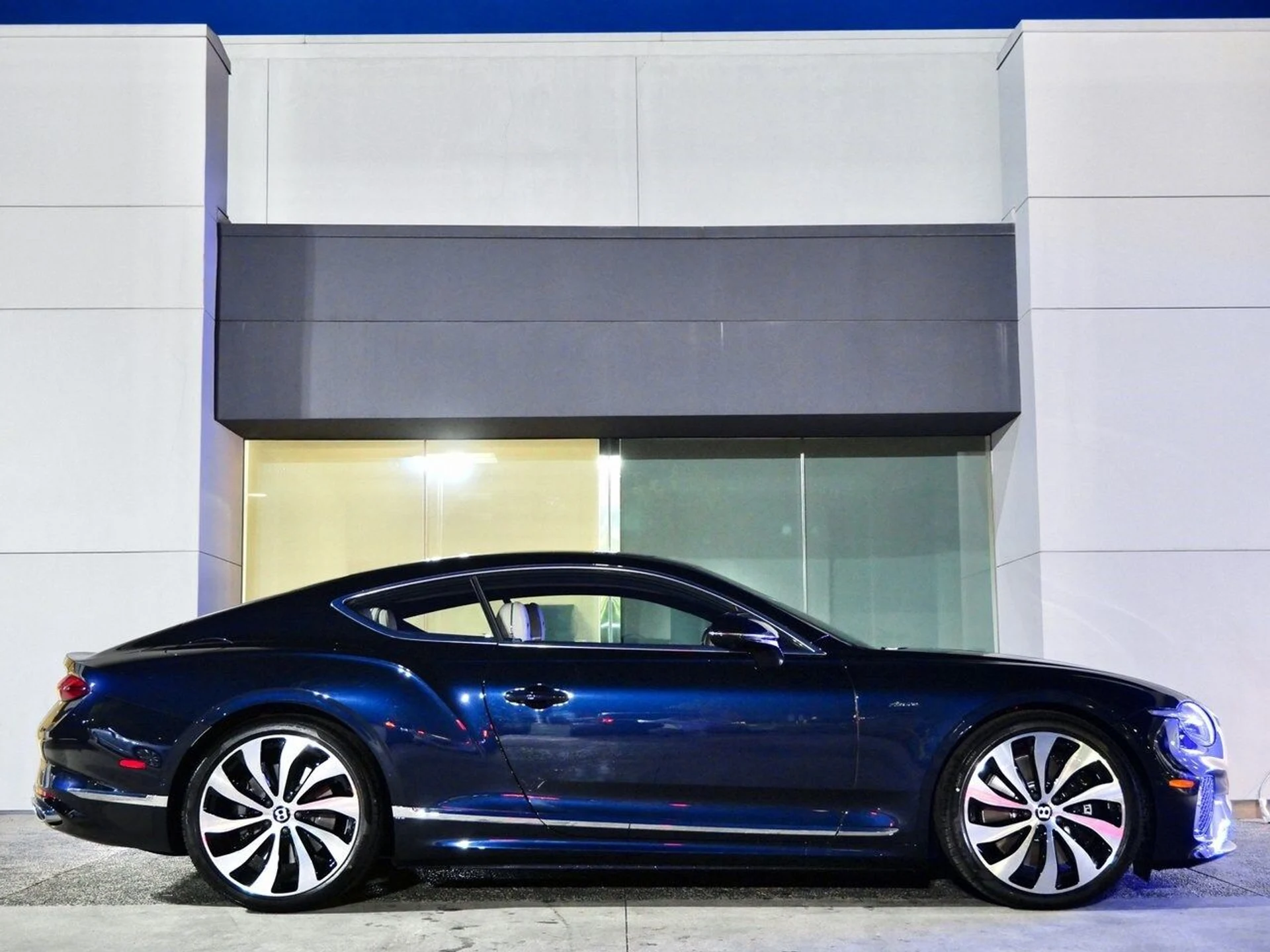 mph004_3755783536_51996572745111d355b6d1374a344505x_f875d0a2e7