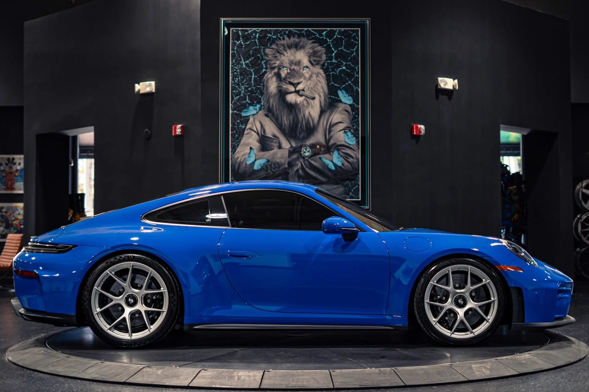 mph004_3765260108_Used_2026_Porsche_911_GT_3_Touring_Lugano_Blue_Lightweight_Package_1777381439_8faab54767