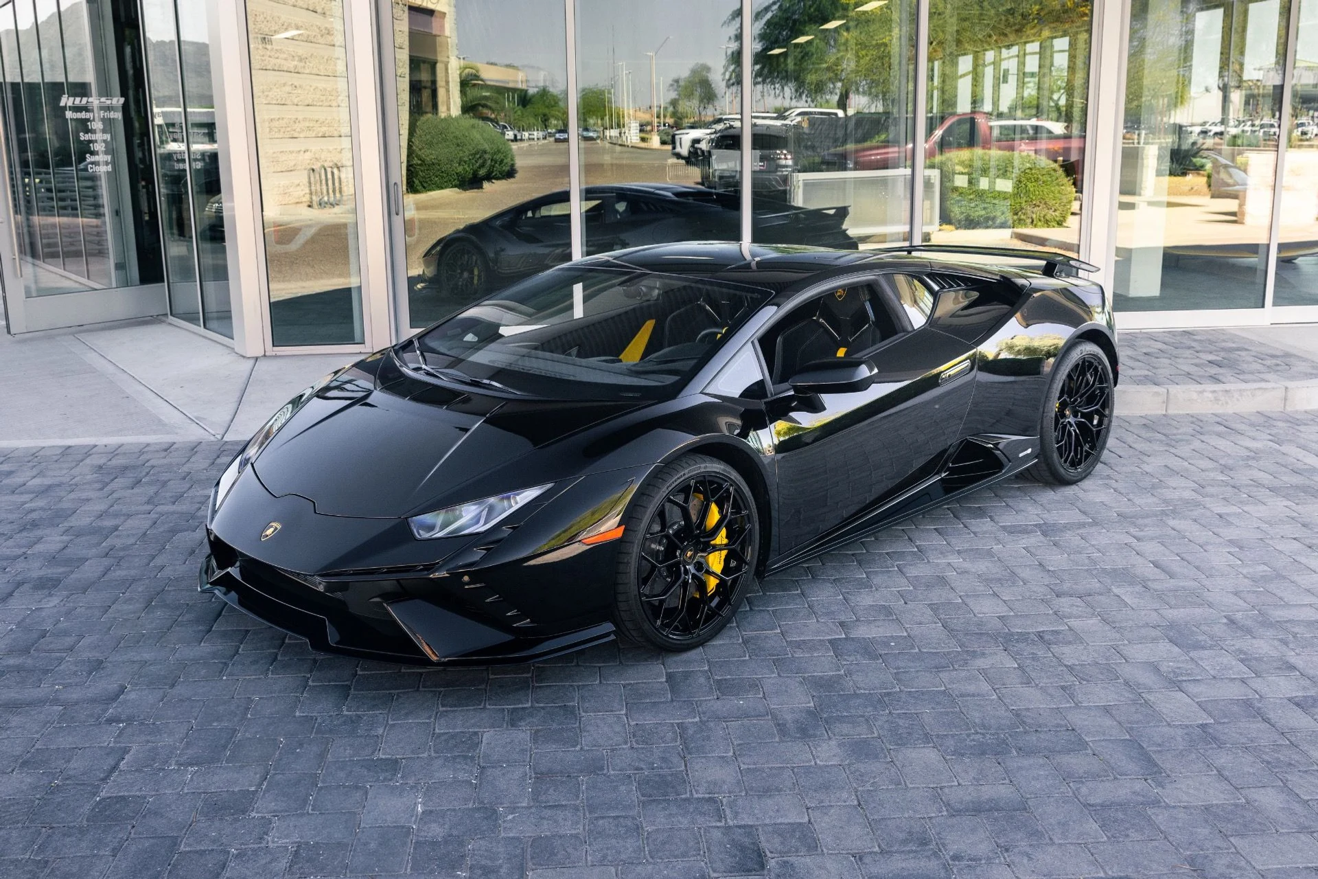 mph004_3766957792_Used_2024_Lamborghini_Huracan_Tecnica_1774298090_2135eb2868