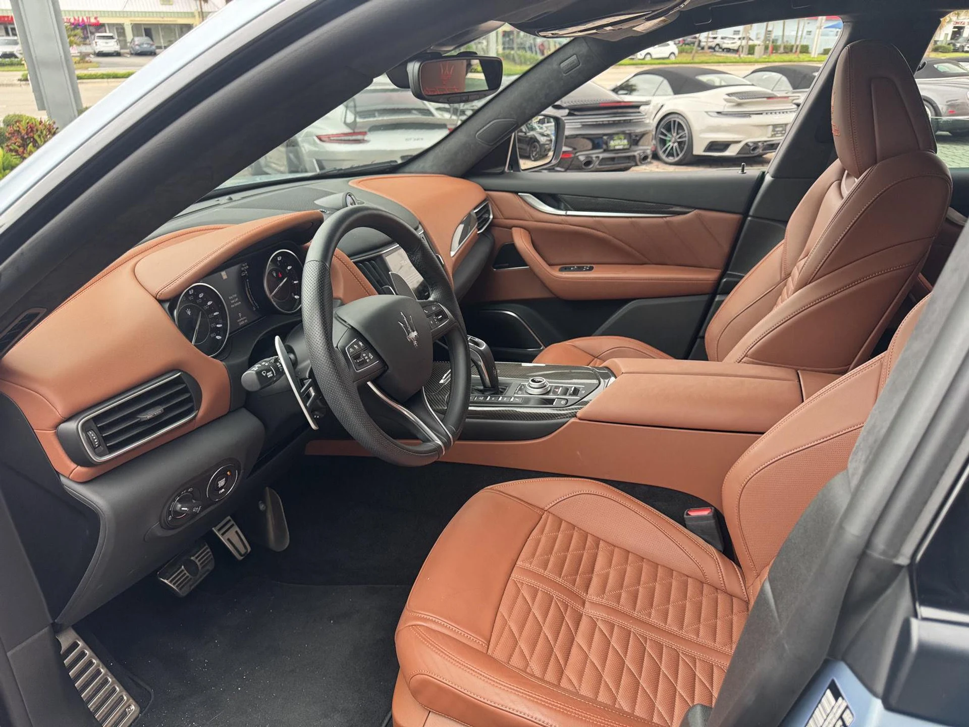 mph004_3770279040_Used_2023_maserati_Levante_F_Tributo_1773865359_e780275def