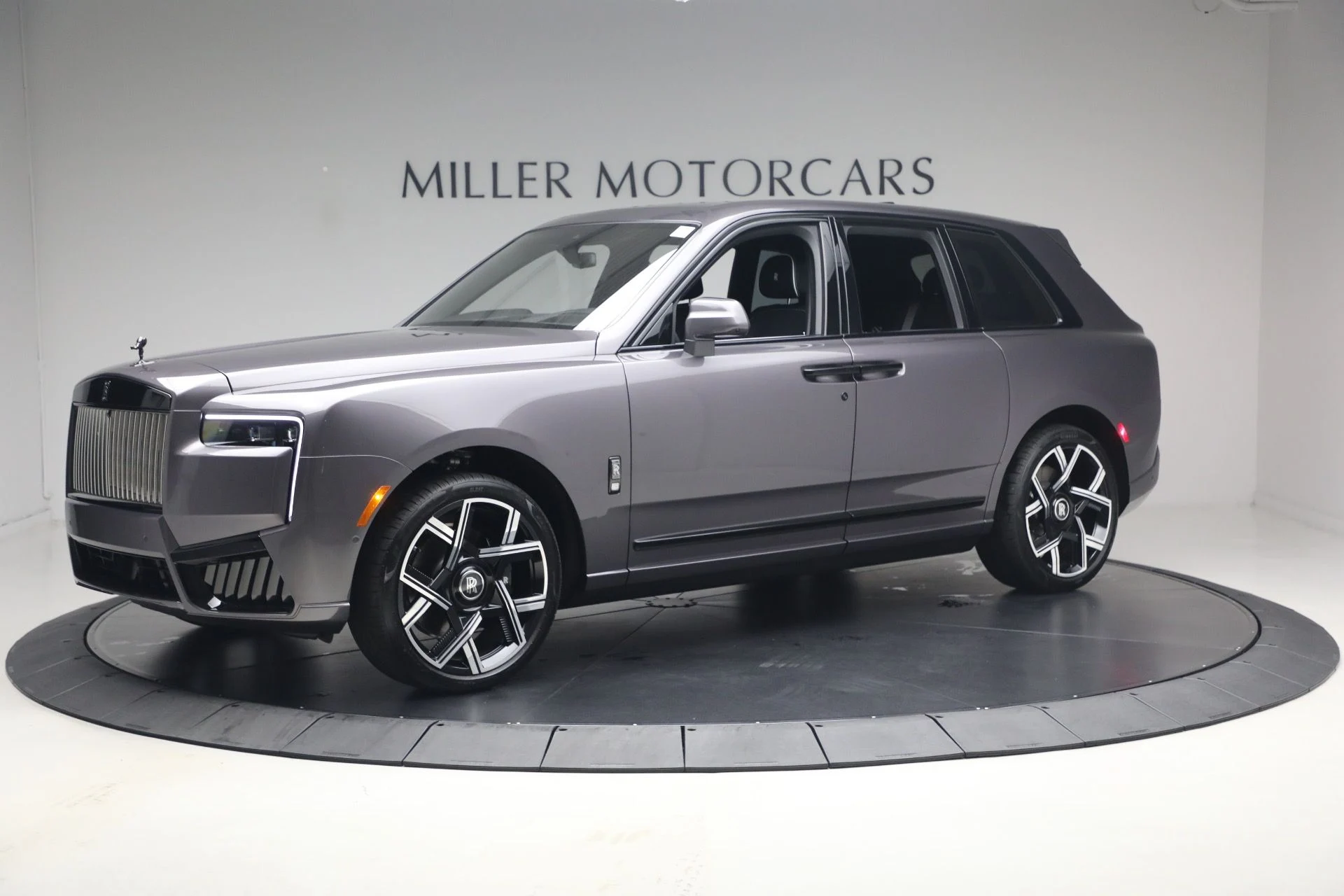 mph004_3772642369_New_2027_Rolls_Royce_Black_Badge_Cullinan_3d3cd41f23