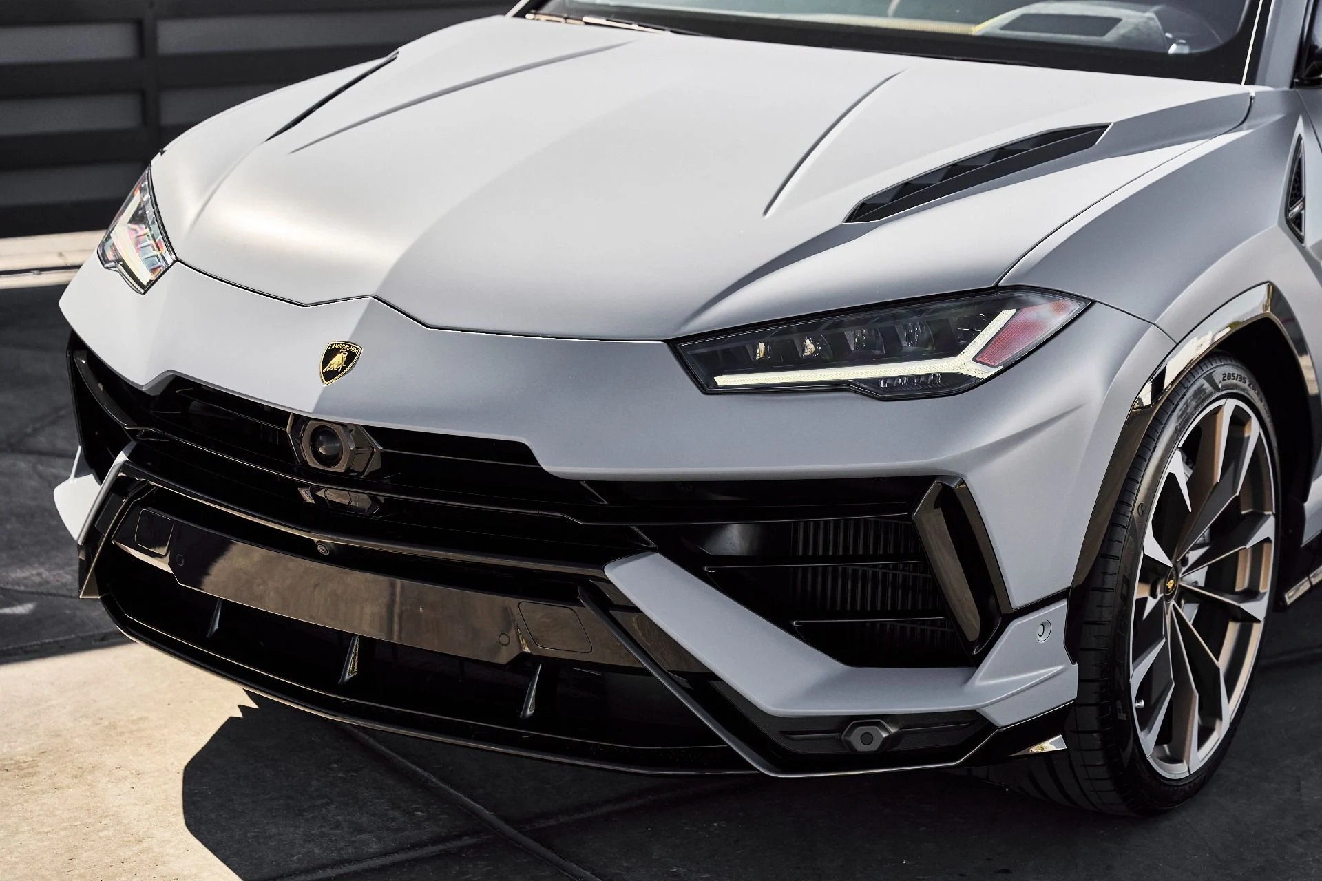 mph004_3775974315_Used_2024_Lamborghini_Urus_S_1779209006_3bb3110bfe