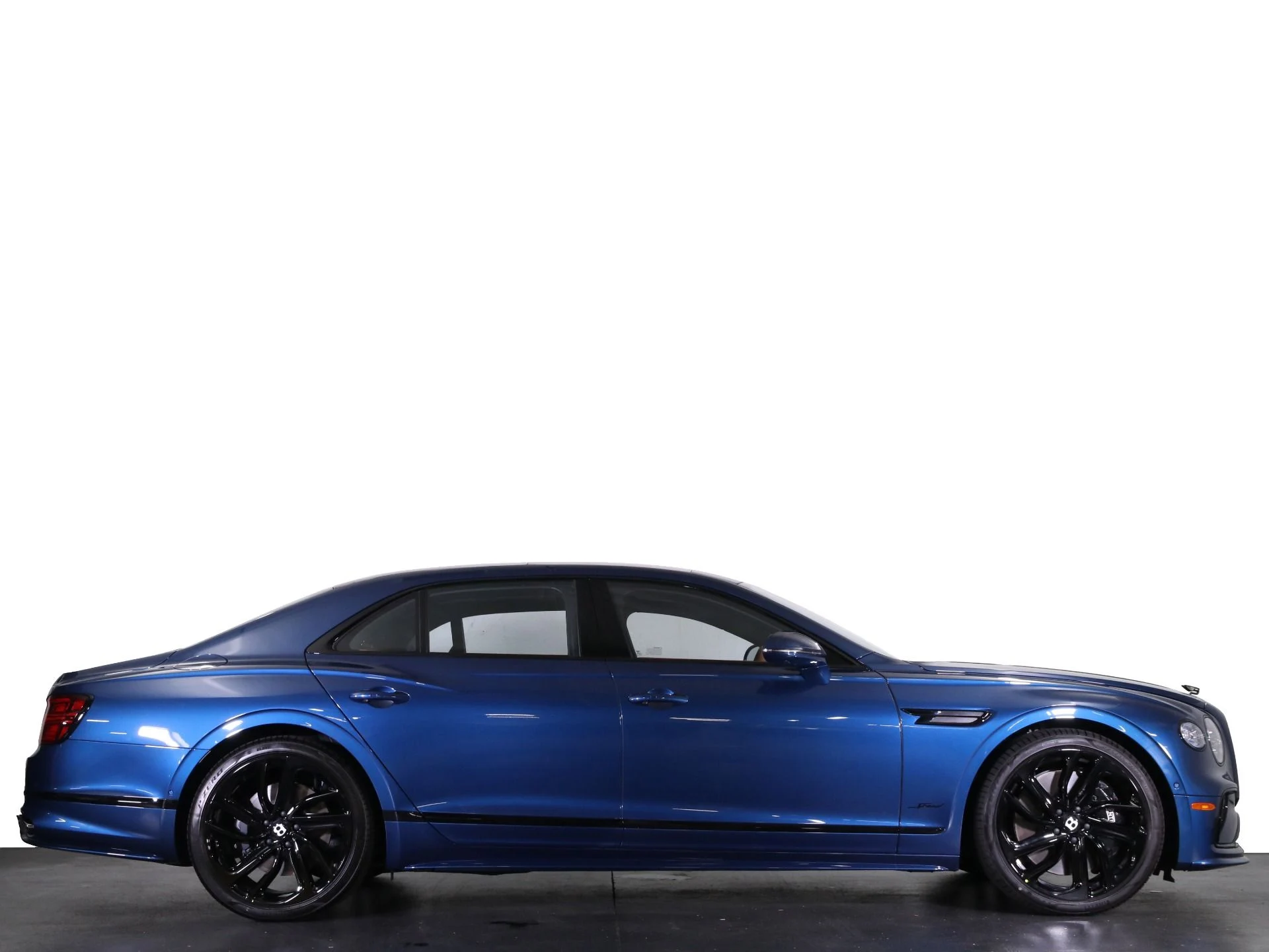 mph004_3782432173_New_2025_Bentley_Flying_Spur_Speed_1756801667_778727b1f4