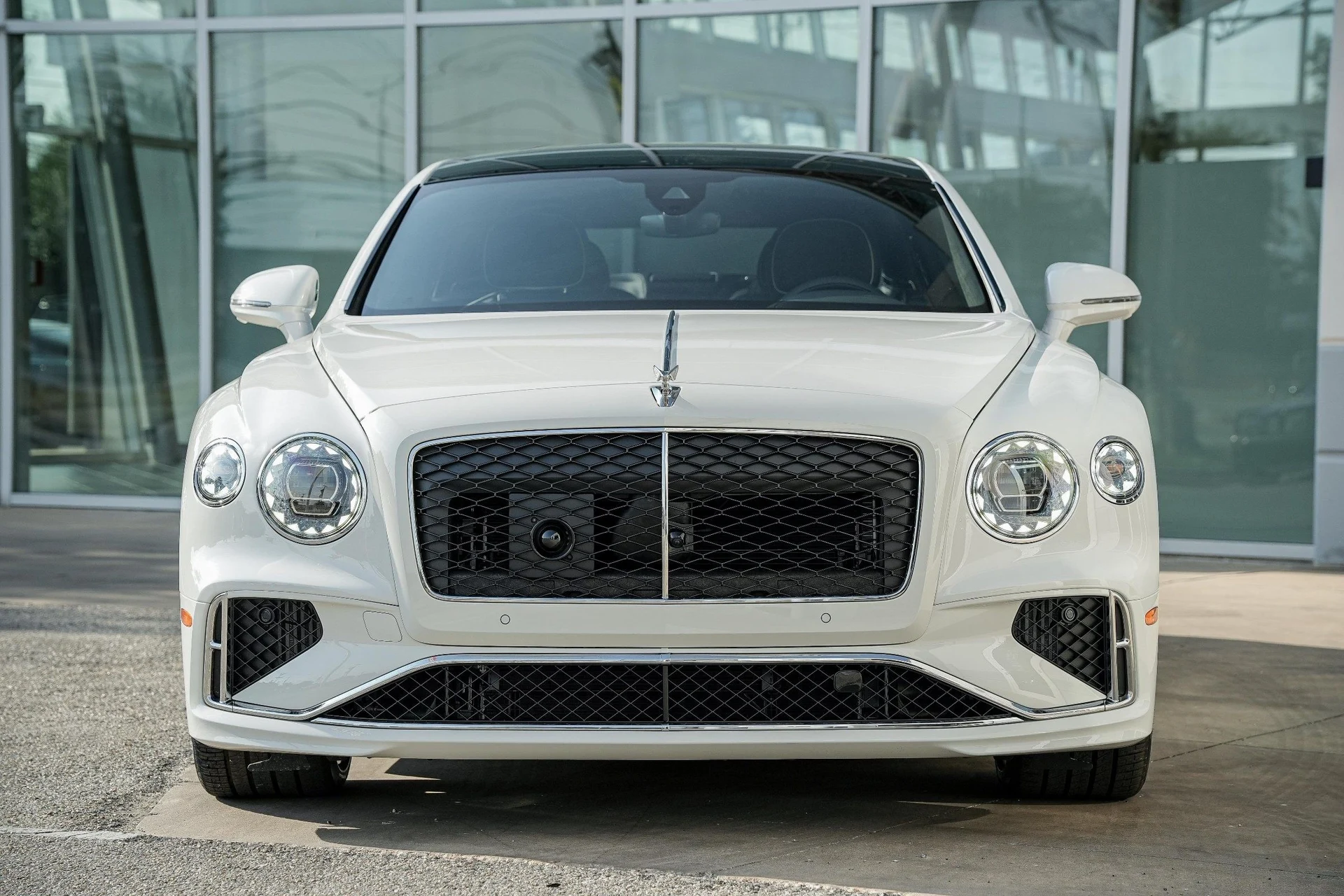 mph004_3783699451_Hi_Tech_Luxury_Imports_LLC_SCBBP_6_ZG_7_TC_024549_image_4_f6fcc264a1