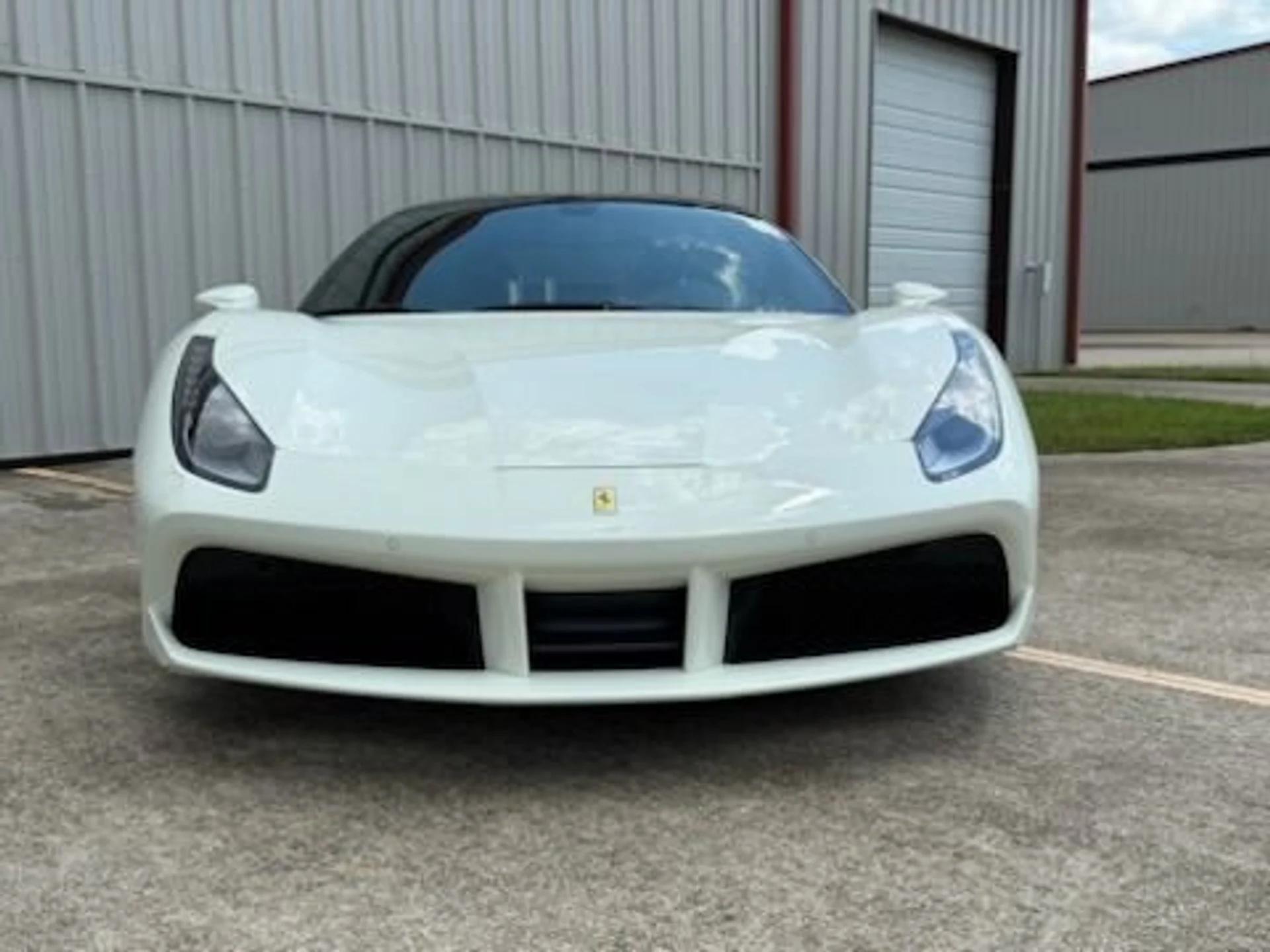 mph004_3787014009_Used_2017_Ferrari_488_GTB_1759361026_e5c25aba4d