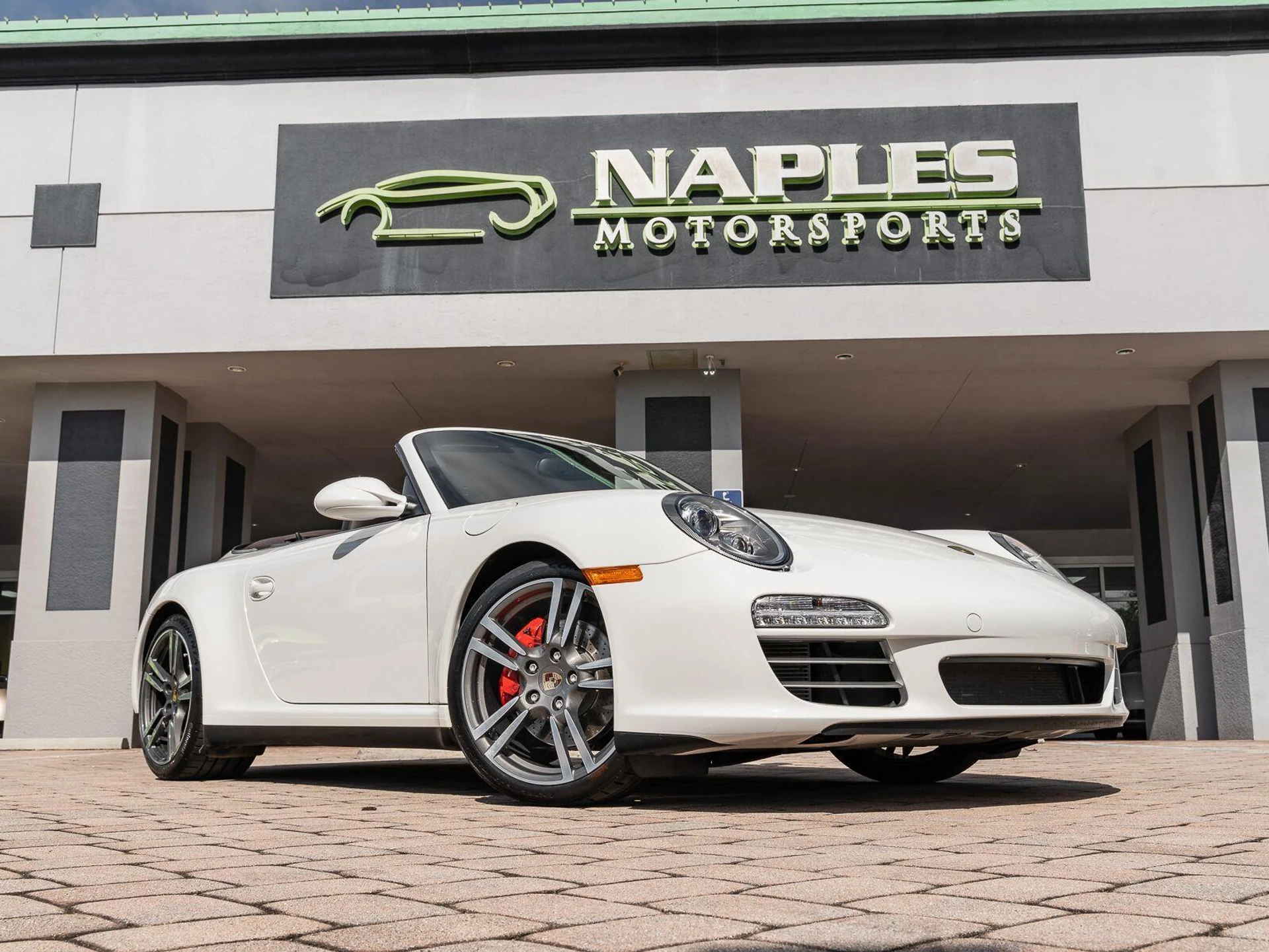 mph004_3795571861_Used_2011_Porsche_911_Carrera_4_S_1787083382_f95b562991