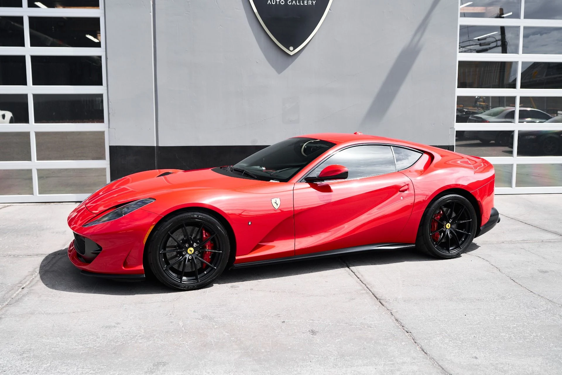 mph004_3796370178_Used_2018_Ferrari_812_Superfast_Base_1749002871_c9a8abf3d1