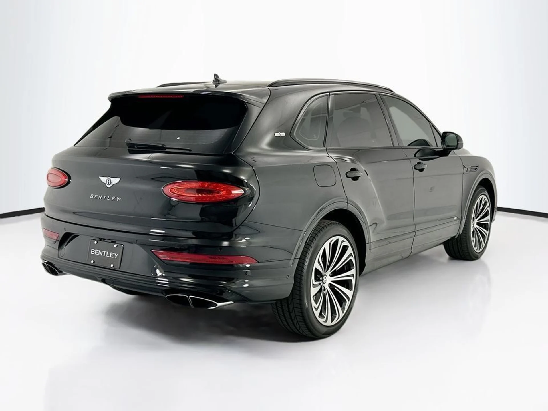 mph004_3798344054_used_2021_bentley_bentayga_v8awd_8119_23037216_5_1024_c24f5bf798