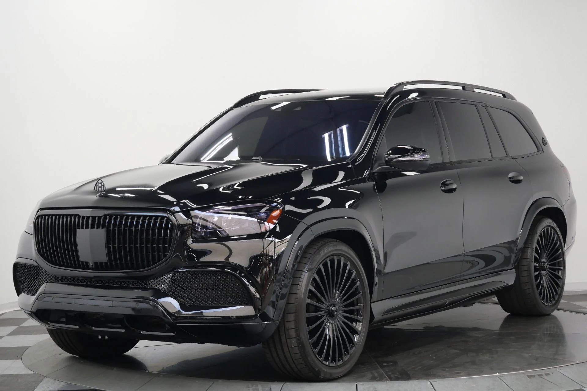 mph004_3807592367_Used_2023_Mercedes_Benz_Maybach_GLS_600_4_MATIC_4_Seat_Configuration_Rear_Refrigerator_1787325899_4efbada25b