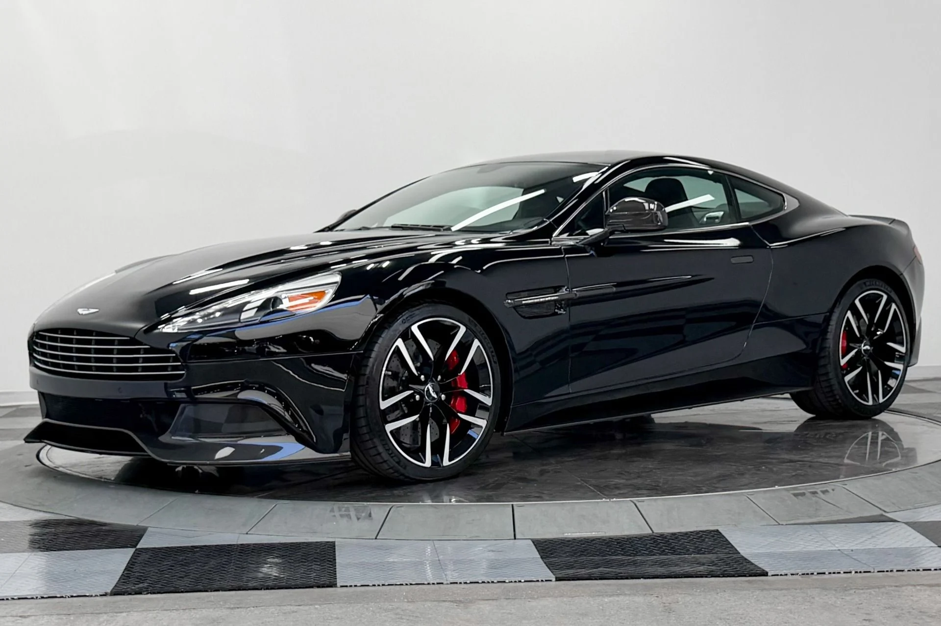 mph004_3808328309_Used_2016_Aston_Martin_Vanquish_V12_Power_Low_Miles_Hourglass_Quilting_1784928754_0717ca0321