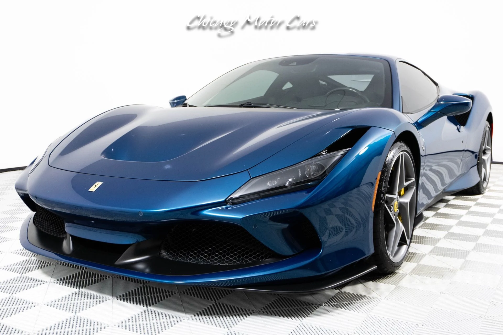 mph004_381050867_13224_p5_l_2b116a8489