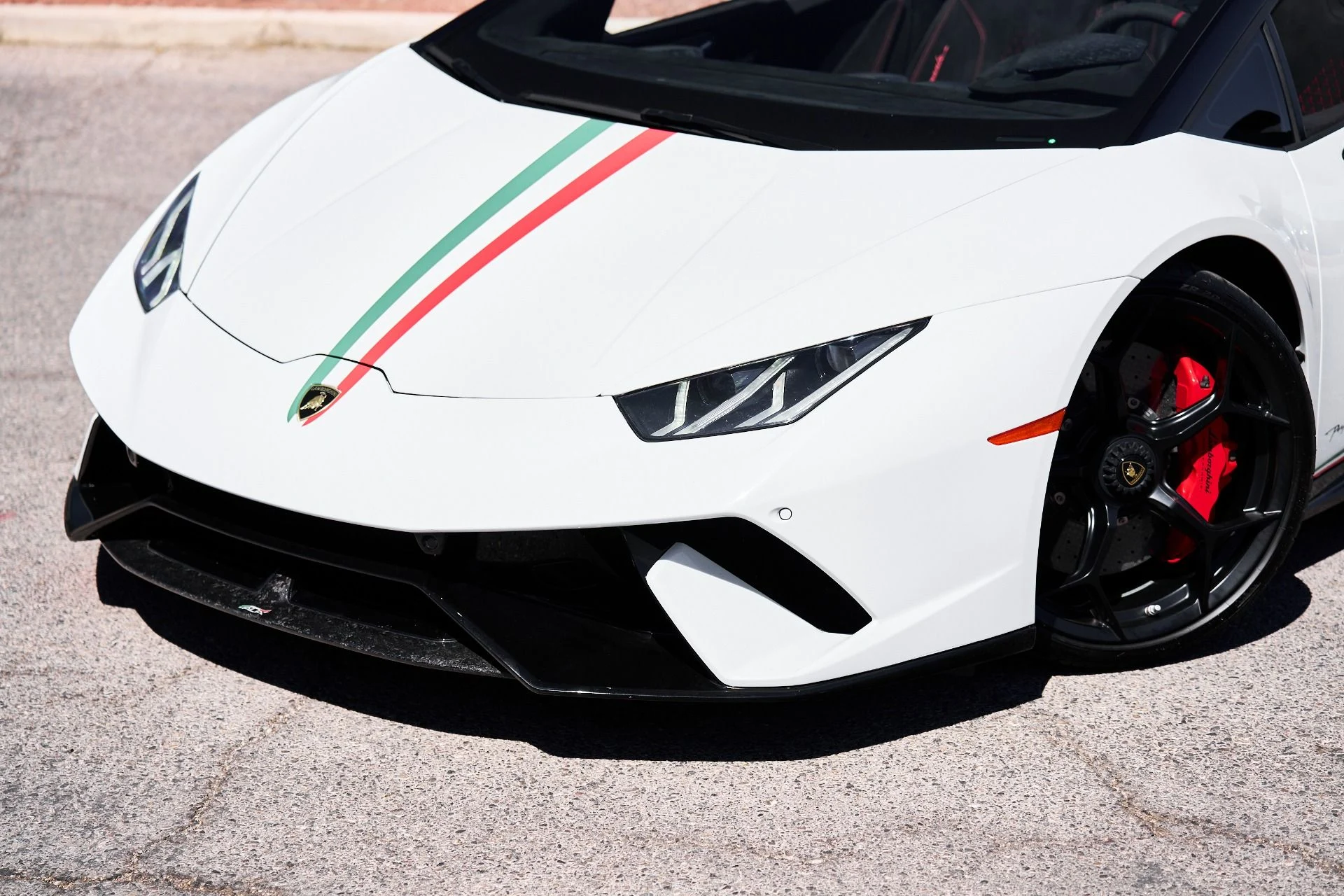 mph004_3810769945_Used_2018_Lamborghini_Huracan_Performante_1754074926_a7dc49573b