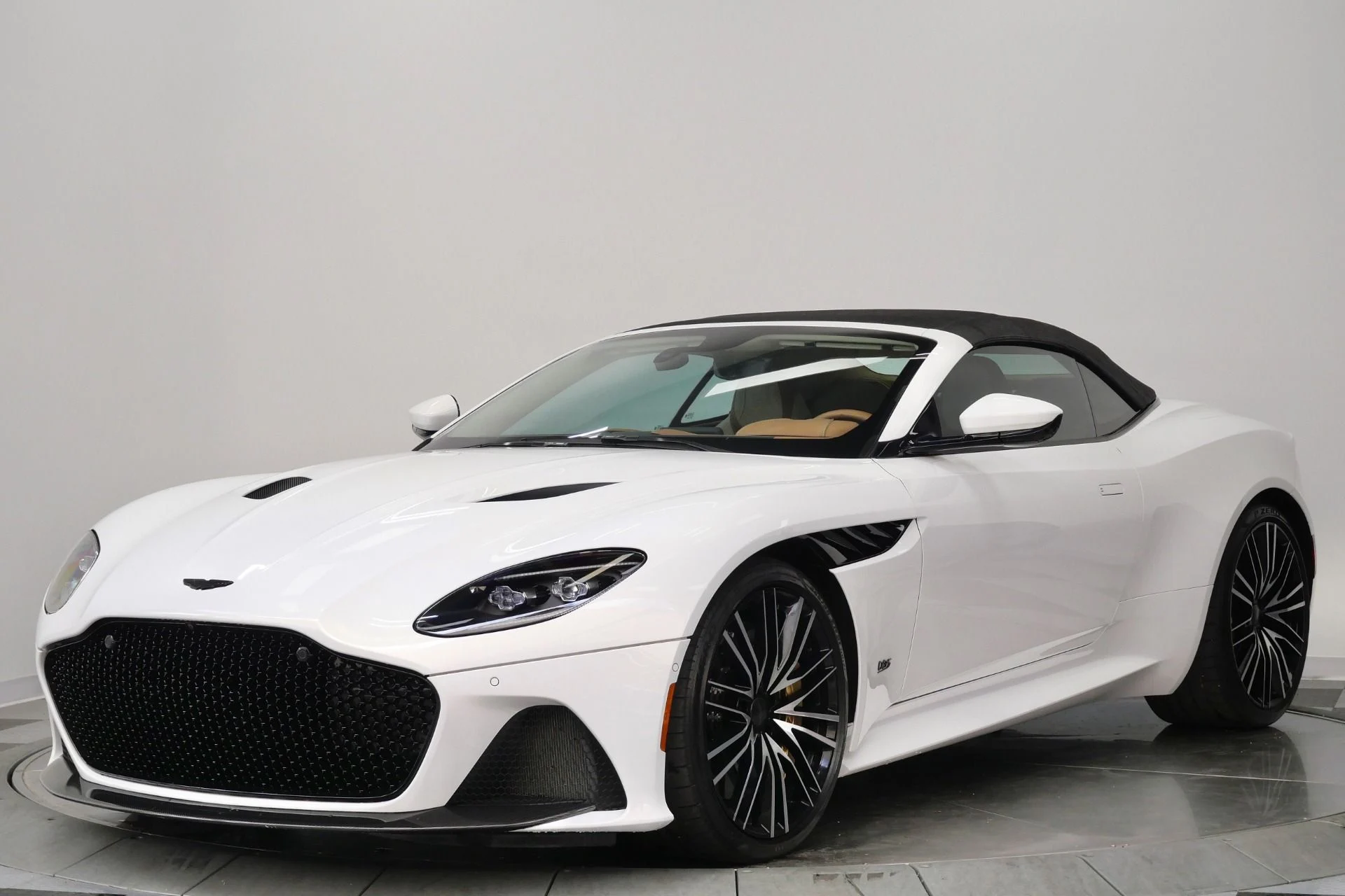 mph004_3817071273_Used_2022_Aston_Martin_DBS_Superleggera_Volante_715_Horsepower_Low_Miles_Two_Tone_Interior_1780071319_0f39ce732d