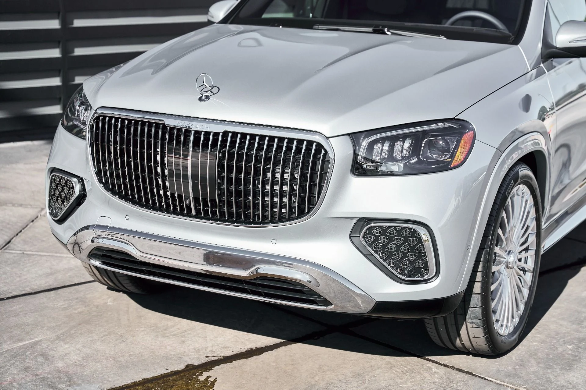 mph004_3819550190_Used_2026_Mercedes_Benz_GLS_Maybach_GLS_600_1770697562_9aeb6a1ed3