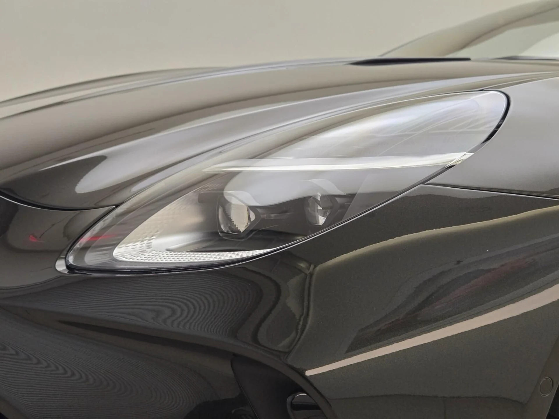 mph004_3829450486_New_2026_Aston_Martin_Vantage_S_1791609363_56f319b031