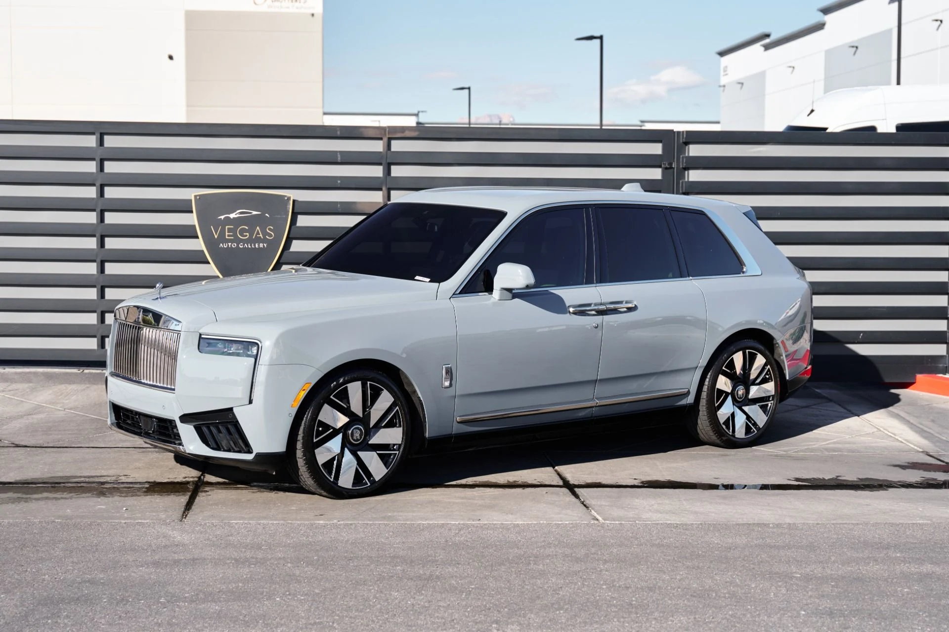 mph004_3832154231_Used_2025_Rolls_Royce_Cullinan_Base_1792628391_2393a6d7f6