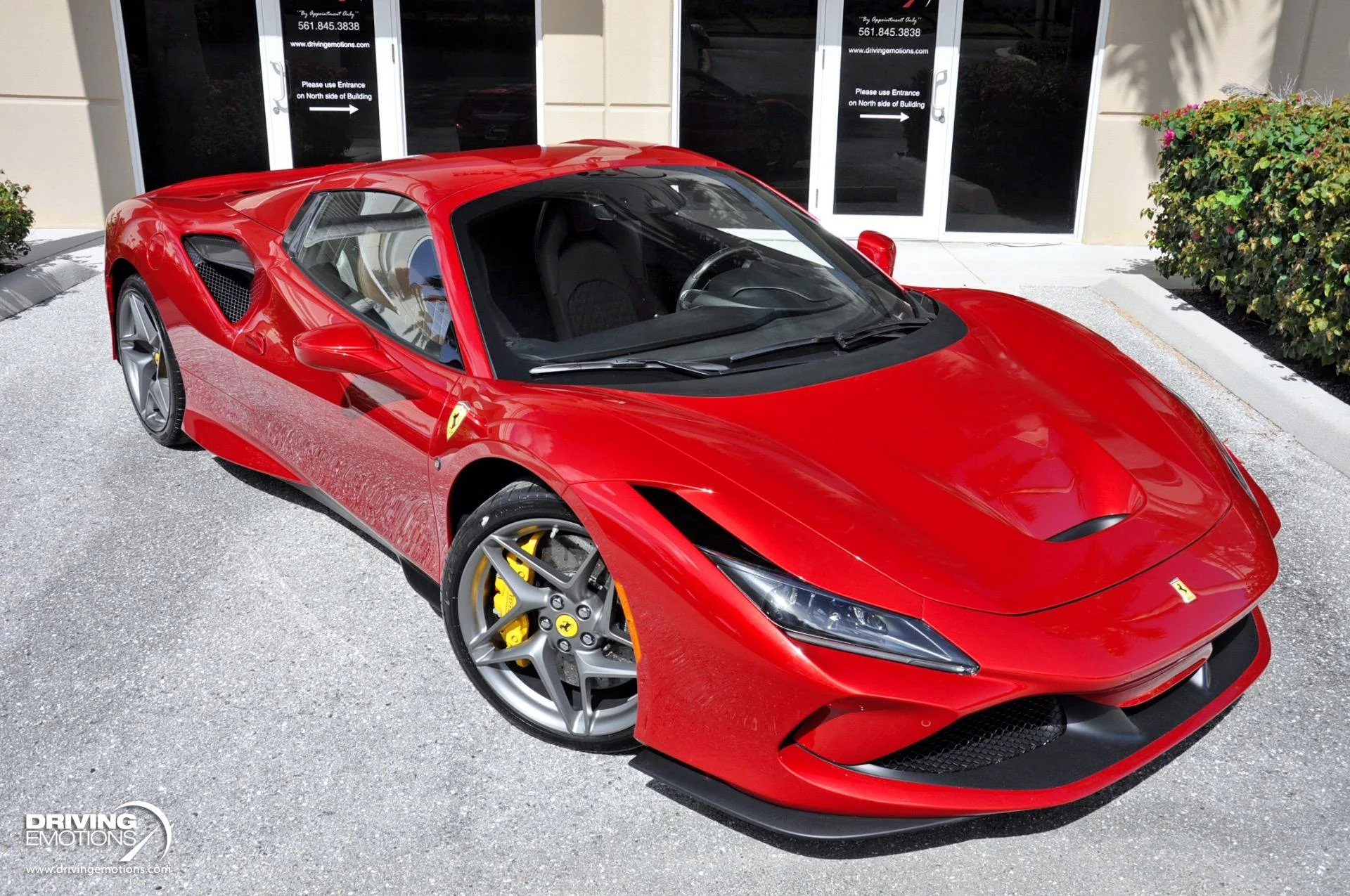 mph004_3839908125_896_p5_l_543c08e558