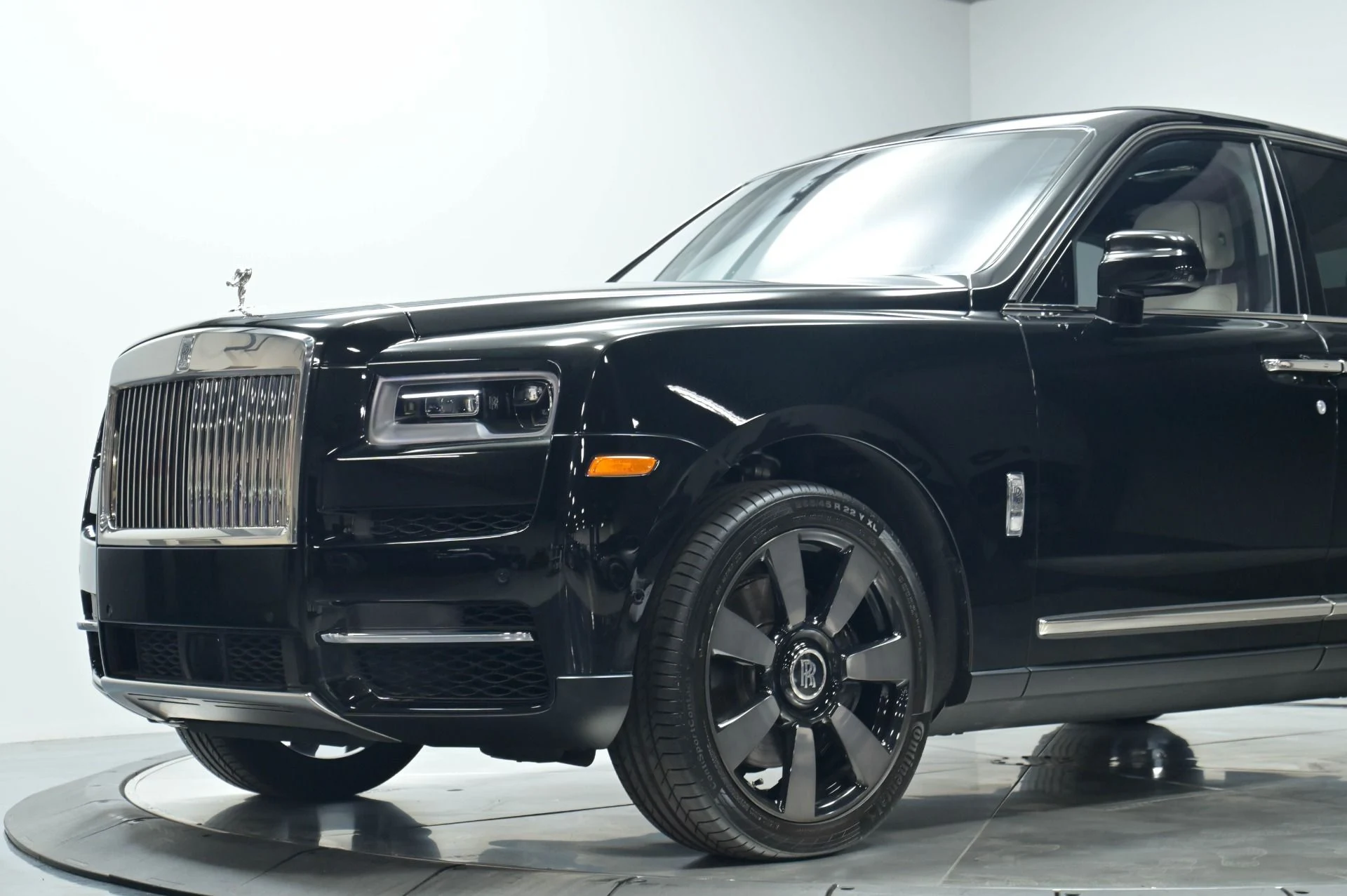 mph004_3842800933_Used_2023_Rolls_Royce_Cullinan_1782858114_f2d7167146