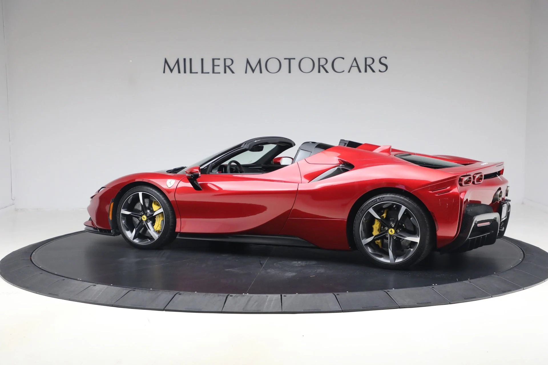 mph004_3843374611_Used_2024_Ferrari_SF_90_Spider_1789161523_c8794fd0d5