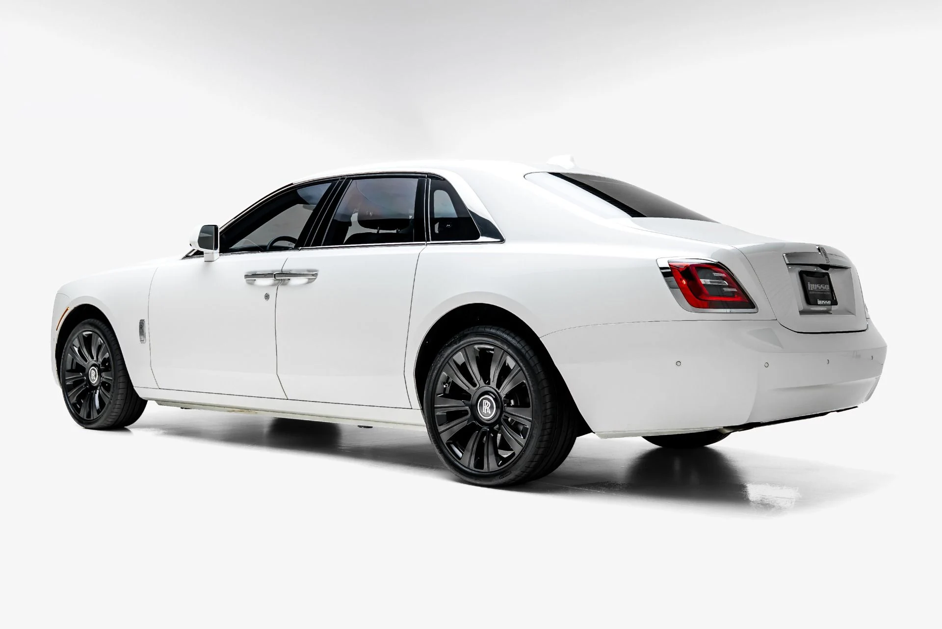 mph004_3854805574_Used_2022_Rolls_Royce_Ghost_1784162745_7e05248bbd