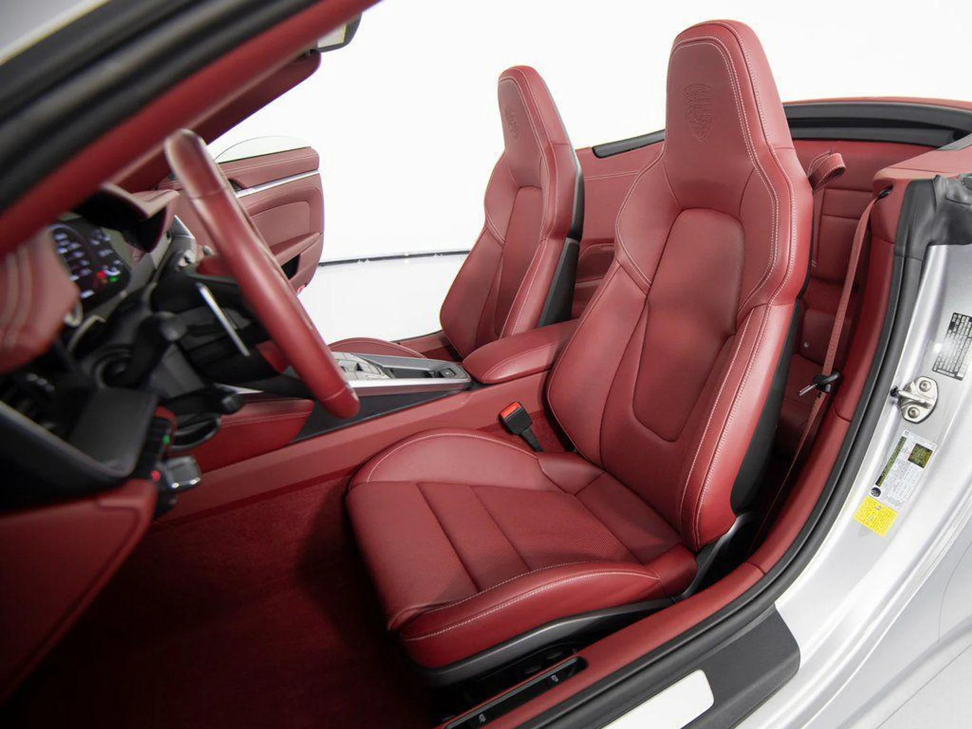 mph004_3857211440_lh_G9vx3_SOC_o_Xur_NN_rm_D_Vodi_E_4ad4a9ffef