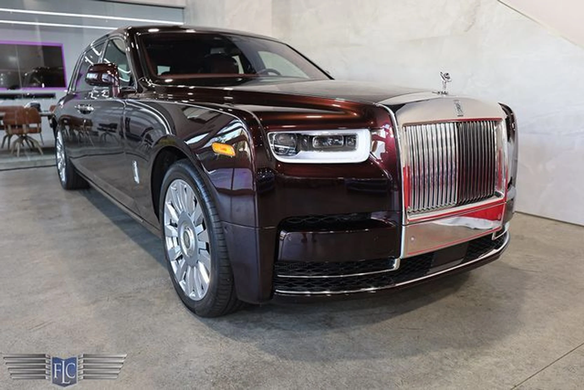 mph004_3860047155_used_2018_rolls_royce_phantom_extendedwheelbasesedan_9689_23067531_9_640_db8e547660