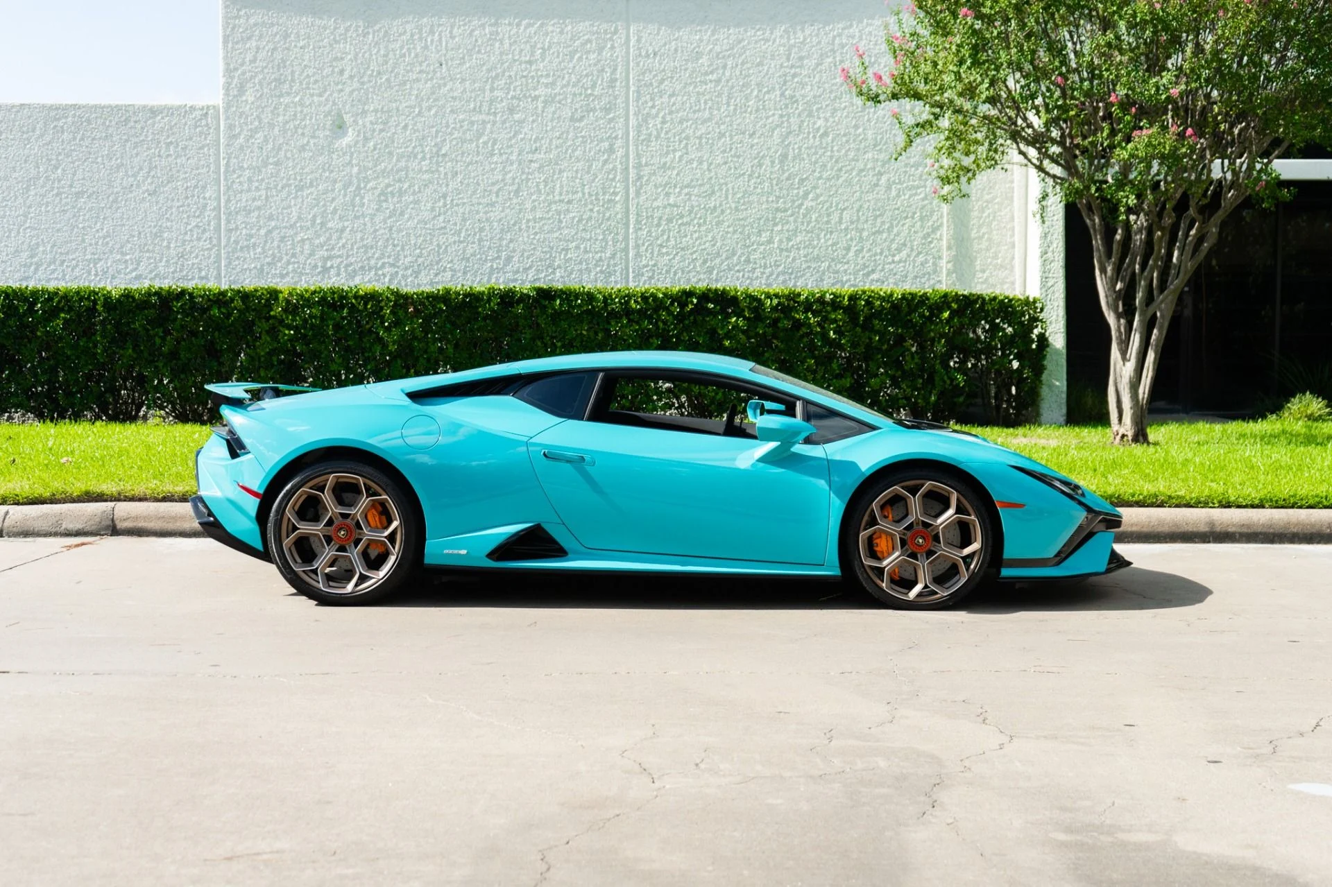 mph004_3875724419_Used_2023_Lamborghini_Huracan_Tecnica_1786574624_b23acf28e2
