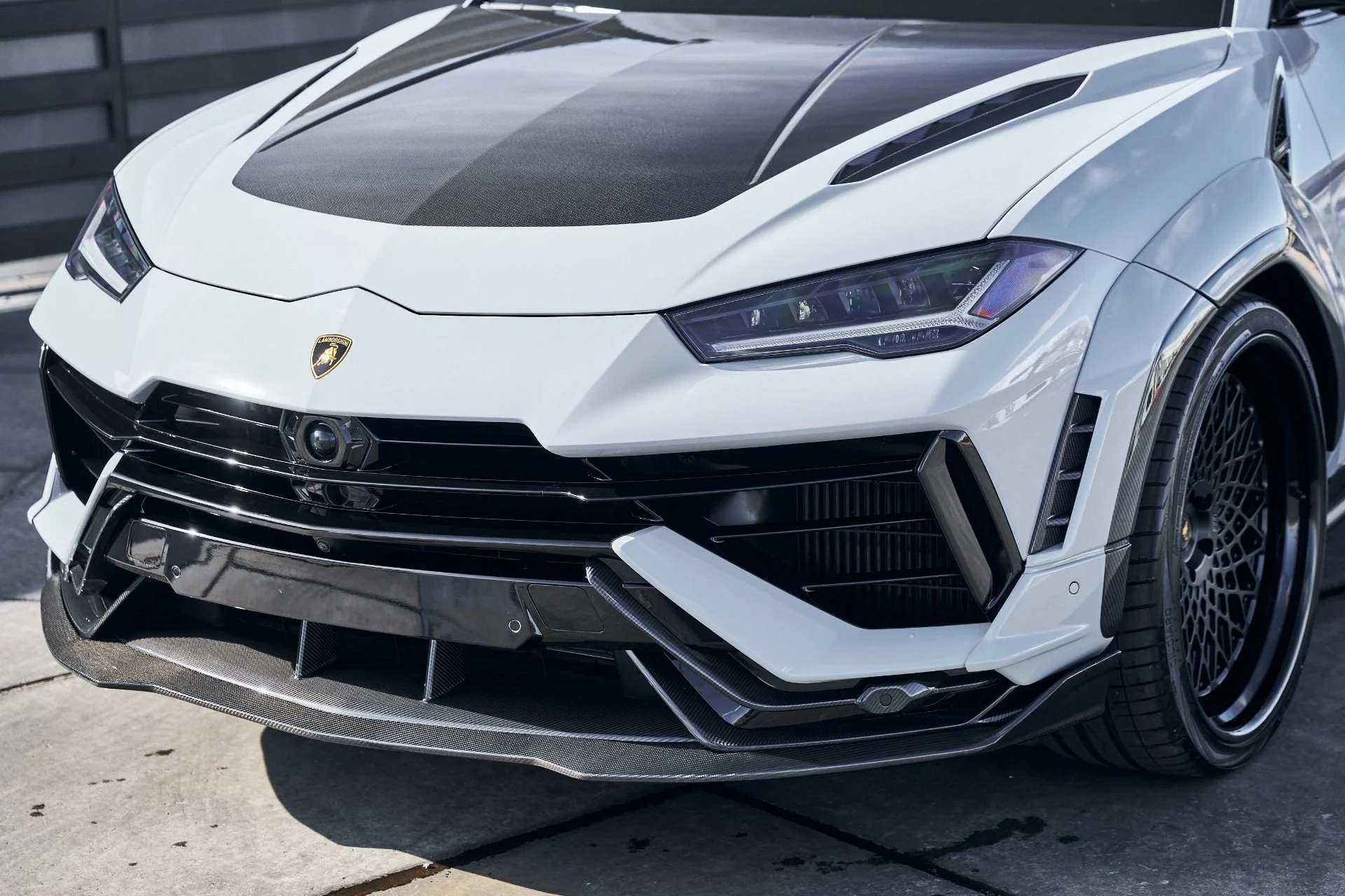 mph004_3878059492_Used_2024_Lamborghini_Urus_Performante_1772849023_bdcd24dbf9