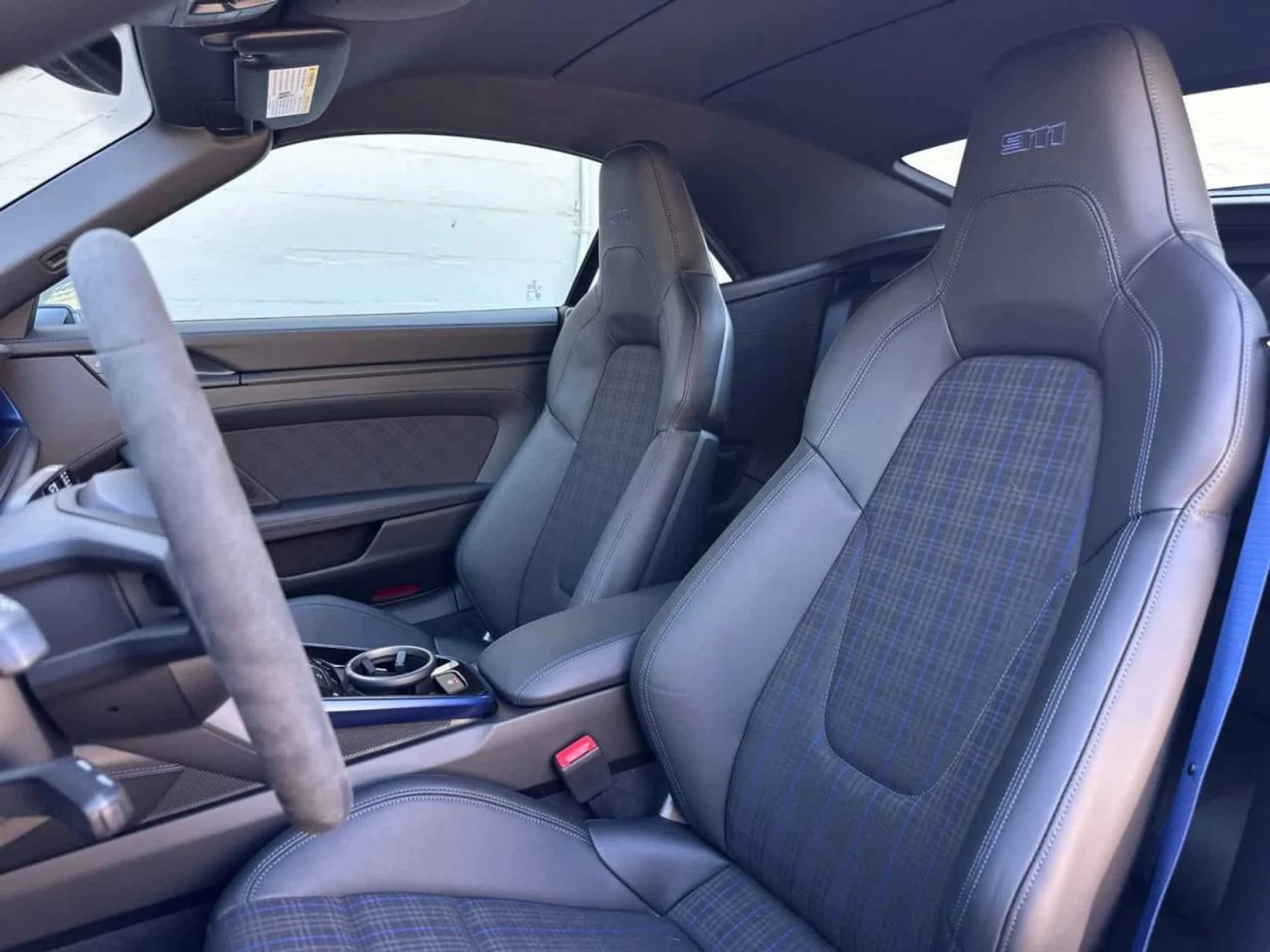 mph004_389396550_5_de15e338d2