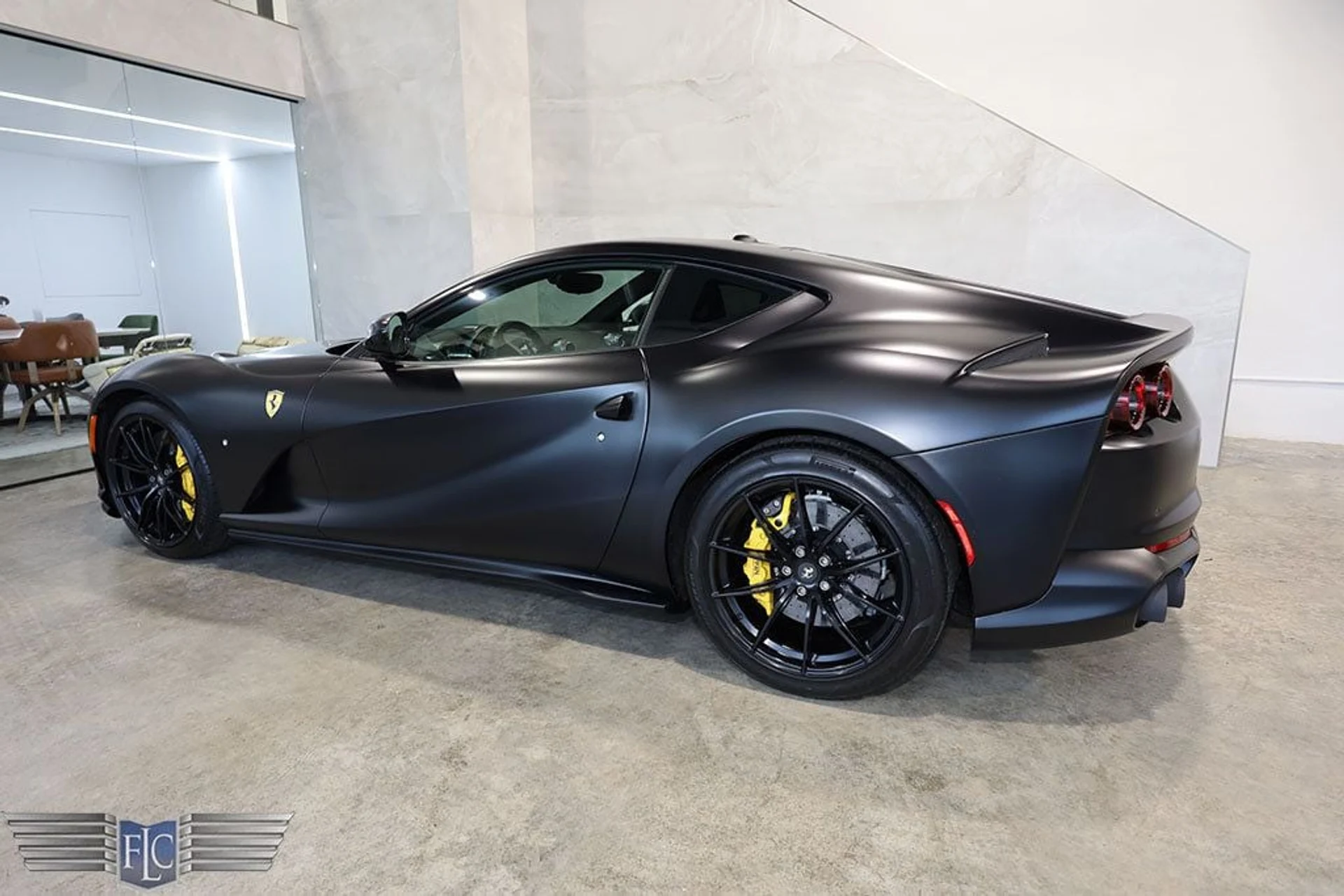 mph004_3894196110_used_2018_ferrari_812_superfast_coupe_9689_22652792_5_1024_e2a6d2ccdf