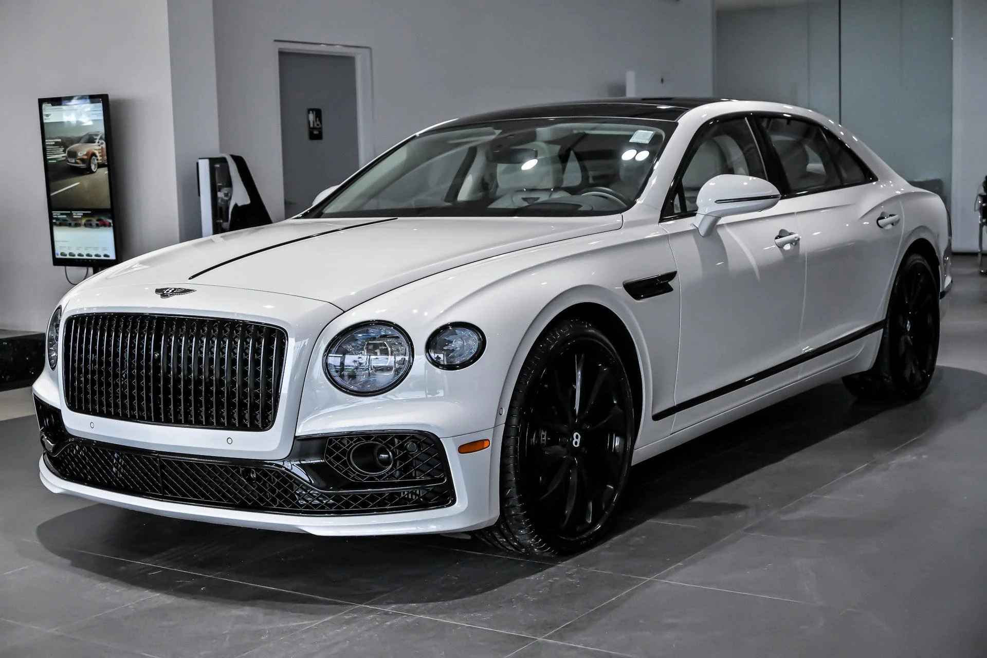 mph004_3899543856_Used_2021_Bentley_Flying_Spur_V8_1765794811_8cb19f1519