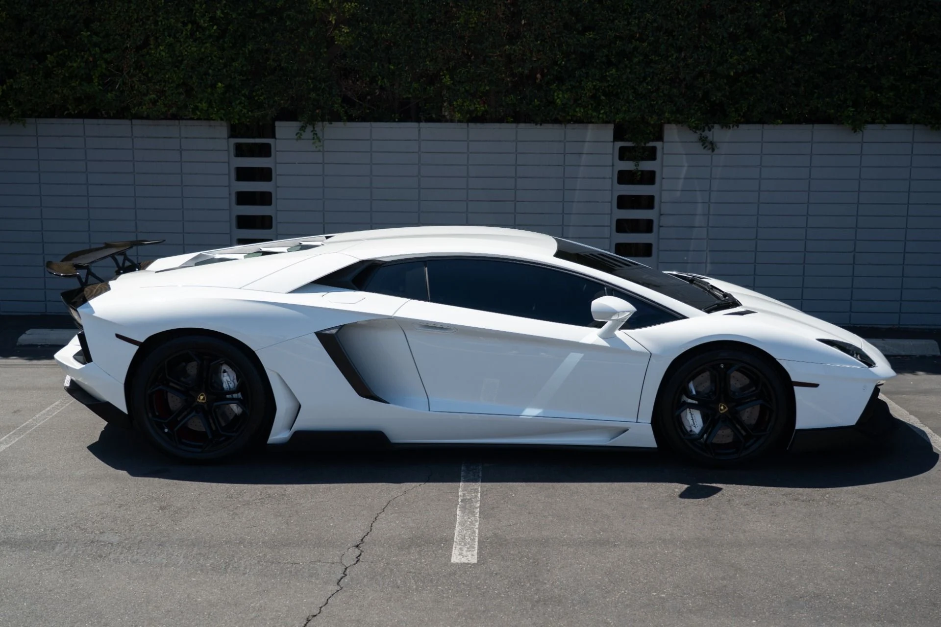 mph004_3901347049_Used_2012_Lamborghini_Aventador_LP_700_4_1757453285_324fb07200