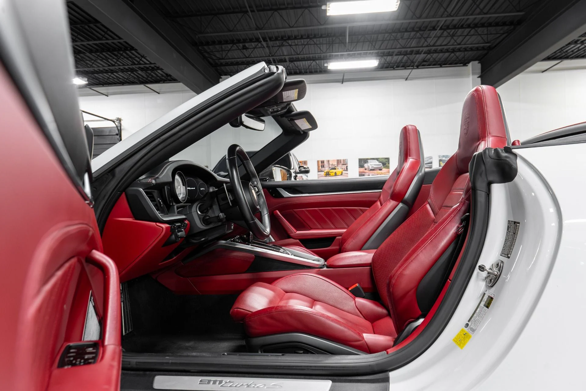 mph004_3914843706_Used_2021_Porsche_911_Turbo_S_1771887291_0d3feddff8