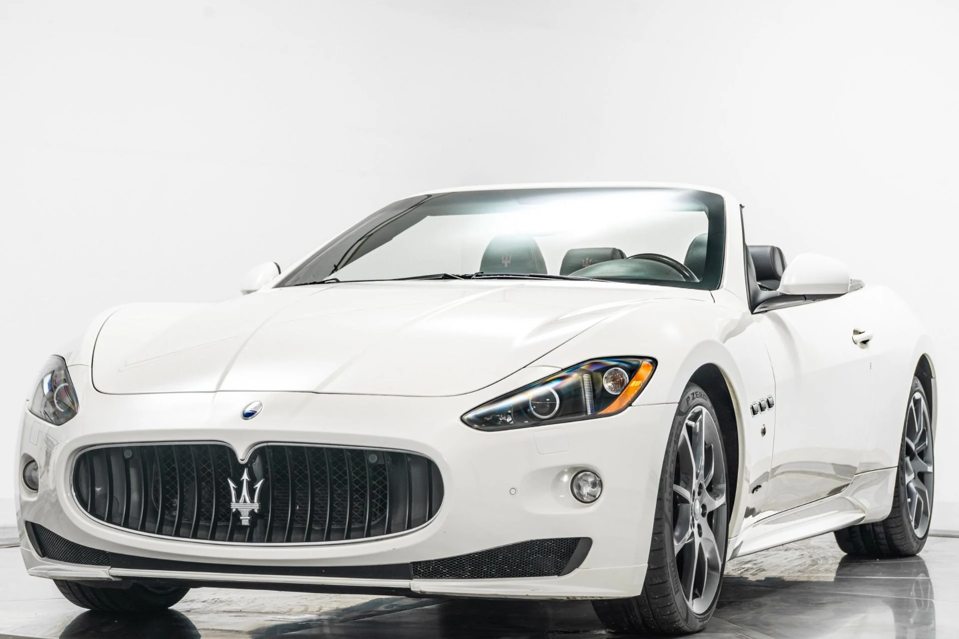 mph004_3917051497_Used_2012_Maserati_Granturismo_Sport_1756223132_f2672bf9d5