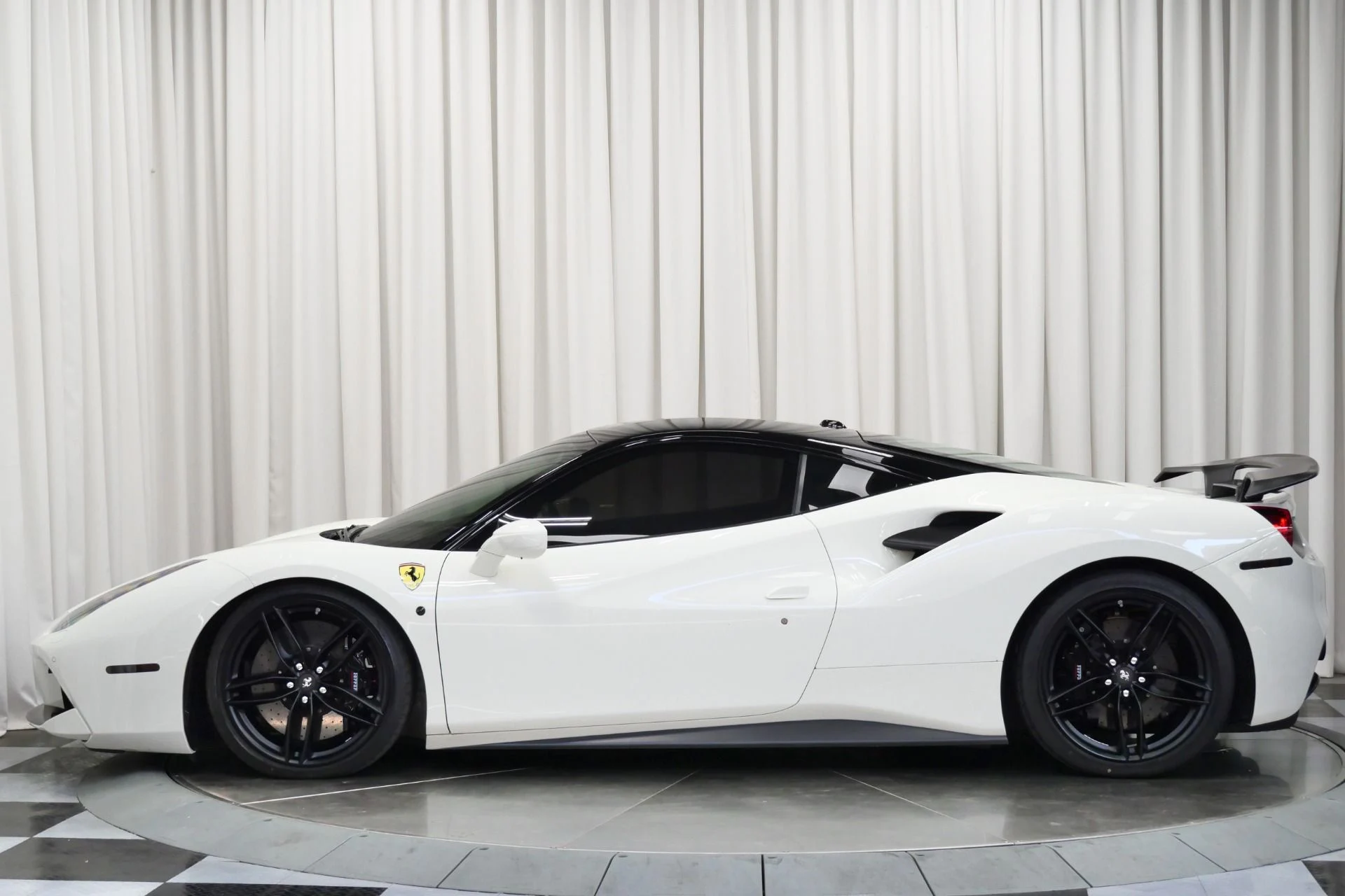 mph004_3929584543_Used_2018_Ferrari_488_GTB_1755107199_20dc0d77e1