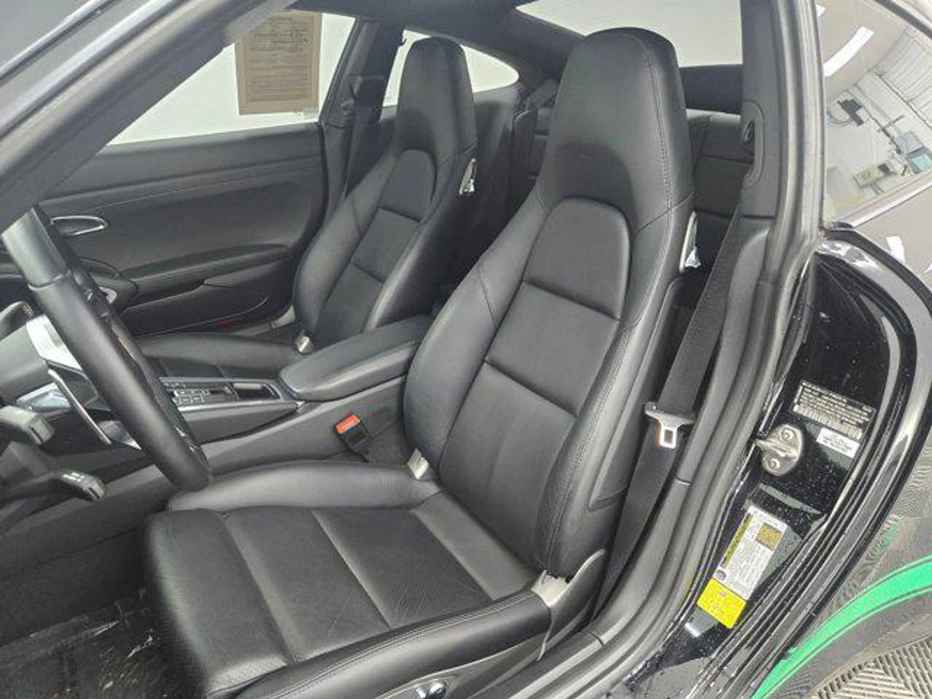 mph004_3942177017_f_BV_Yr_H6_Jayv_Zar_Uh_ZEBH_4_Gev_Q_0529e3af29