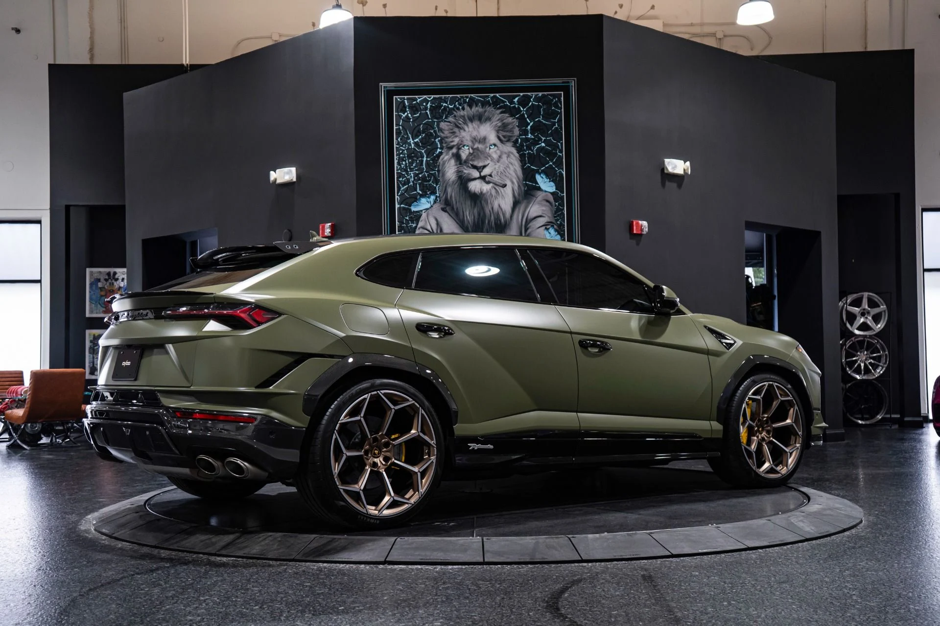 mph004_3946970766_Used_2023_Lamborghini_Urus_Performante_FACTORY_MATTE_322297_MSRP_1764030983_0b31ac8cfc