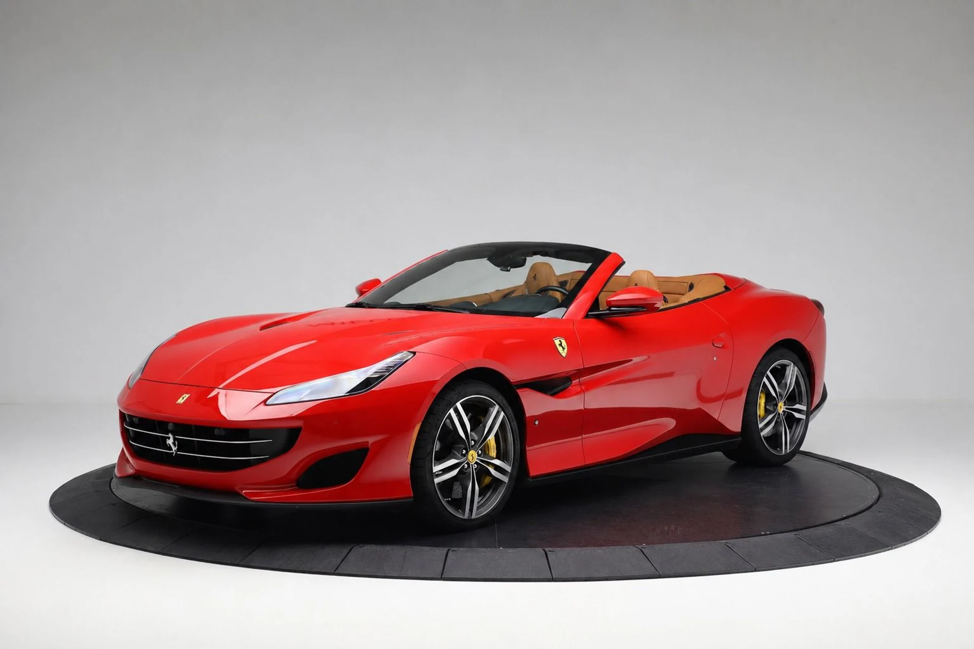 mph004_3954248496_Used_2019_Ferrari_Portofino_1784333136_0dd69193a4