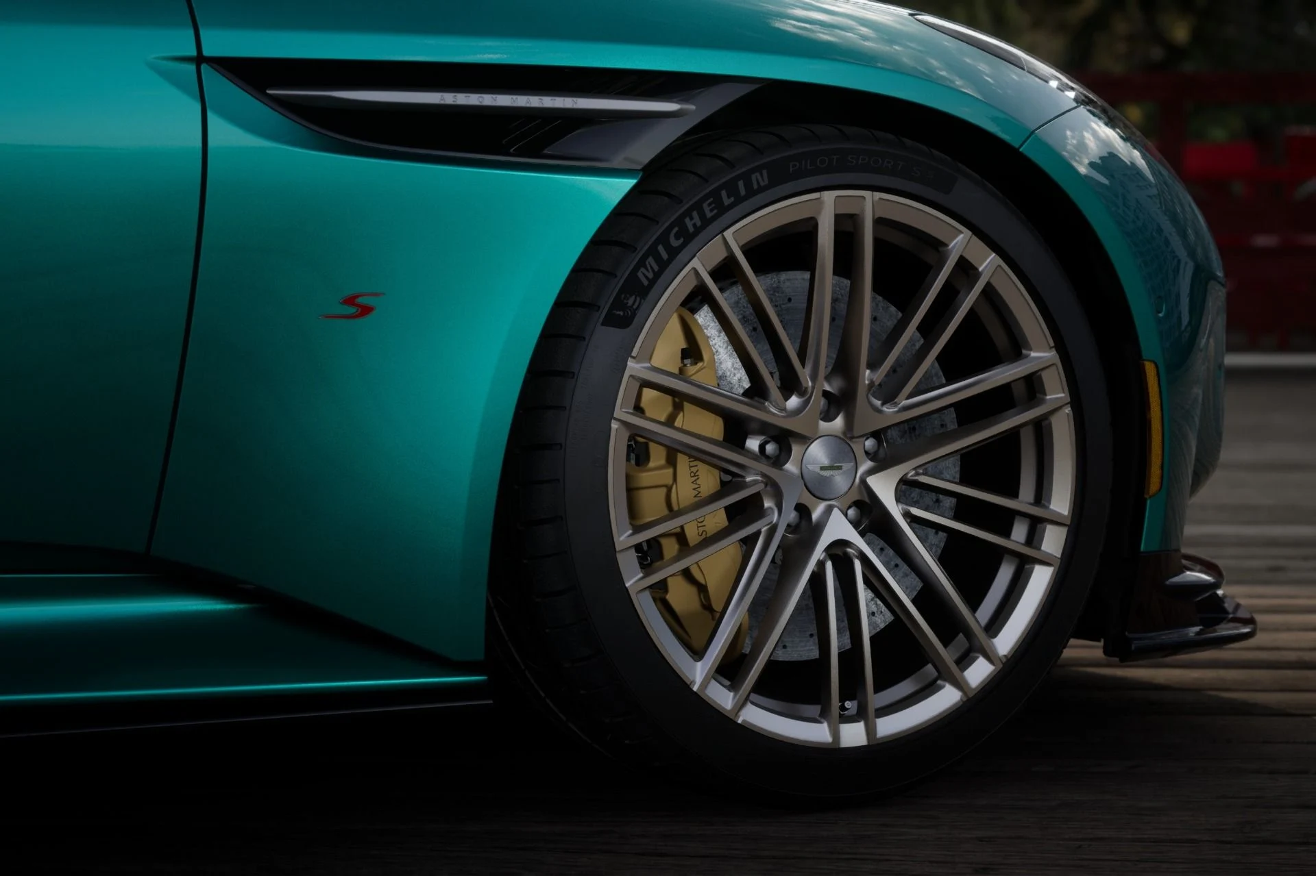 mph004_395495680_New_2027_ASTON_MARTIN_DB_12_S_VOLANTE_1792439267_c5439e8d53