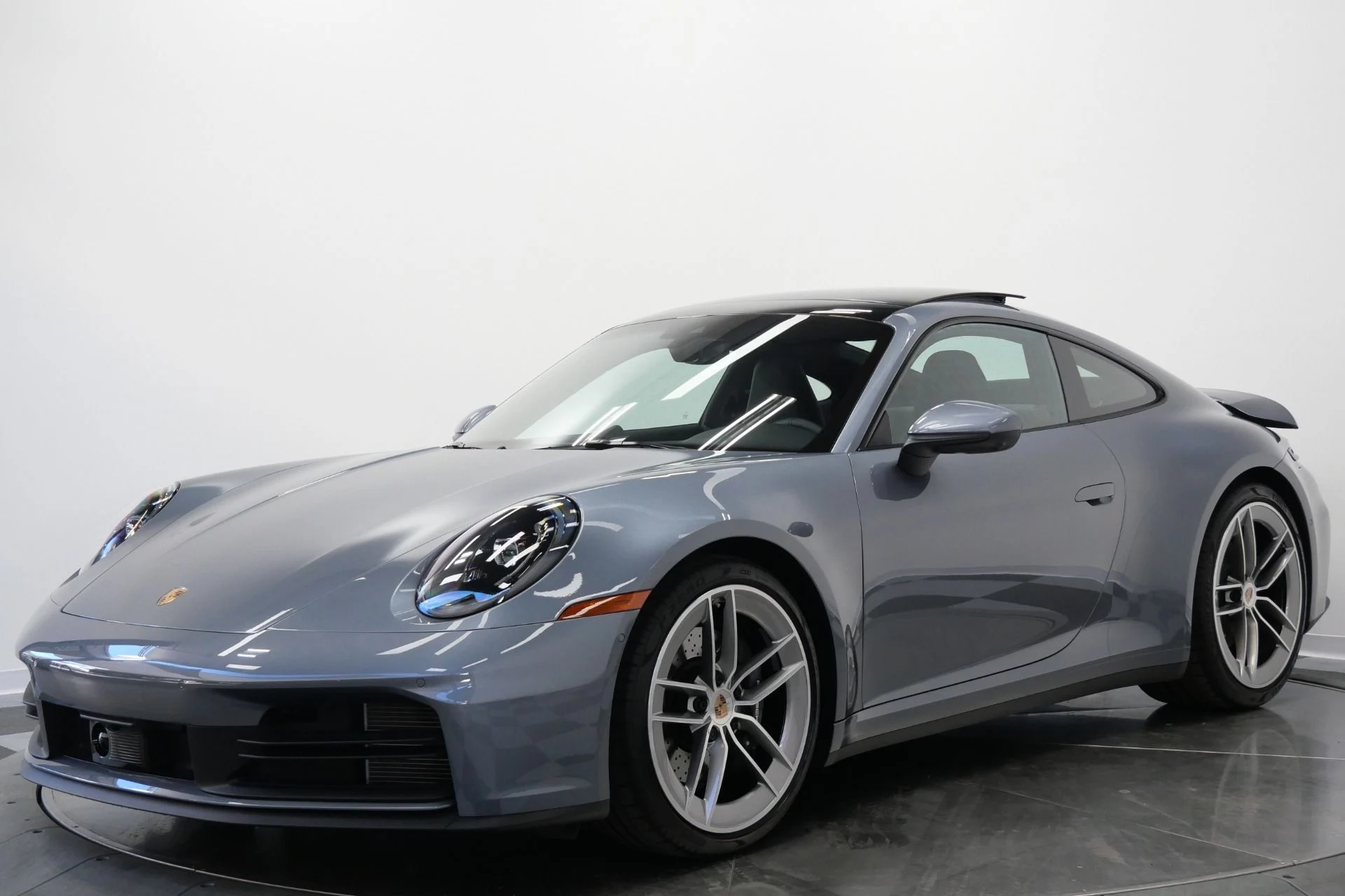 mph004_3964528545_Used_2025_Porsche_911_Carrera_Premium_Package_Sport_Exhaust_1768503028_9686cc66f1