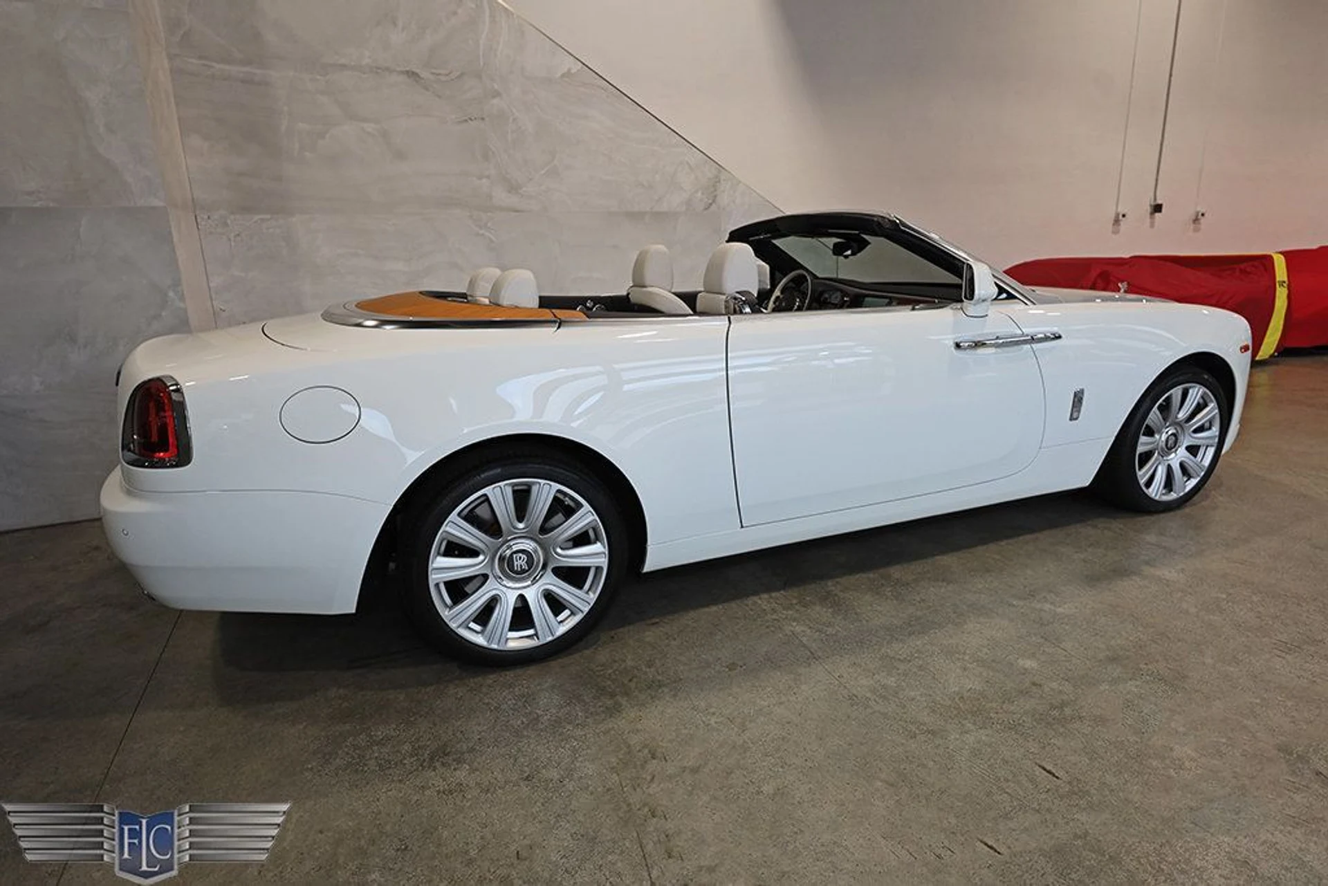 mph004_3967685223_used_2017_rolls_royce_dawn_convertible_9689_23039198_5_1024_1287a59cbf