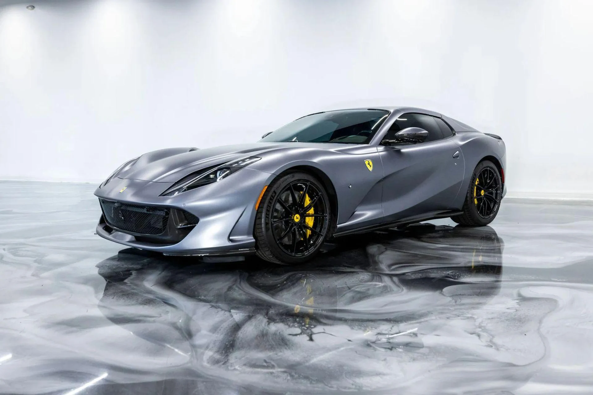 mph004_3968611909_Used_2023_Ferrari_812_GTS_Convertible_2_D_1792452558_3f75a781e1