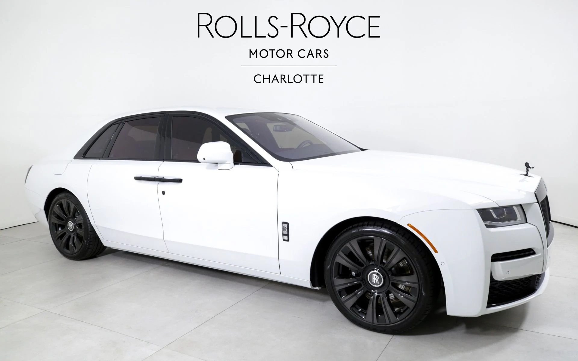 mph004_397078113_Used_2024_Rolls_Royce_Ghost_1723672275_7faa65af61